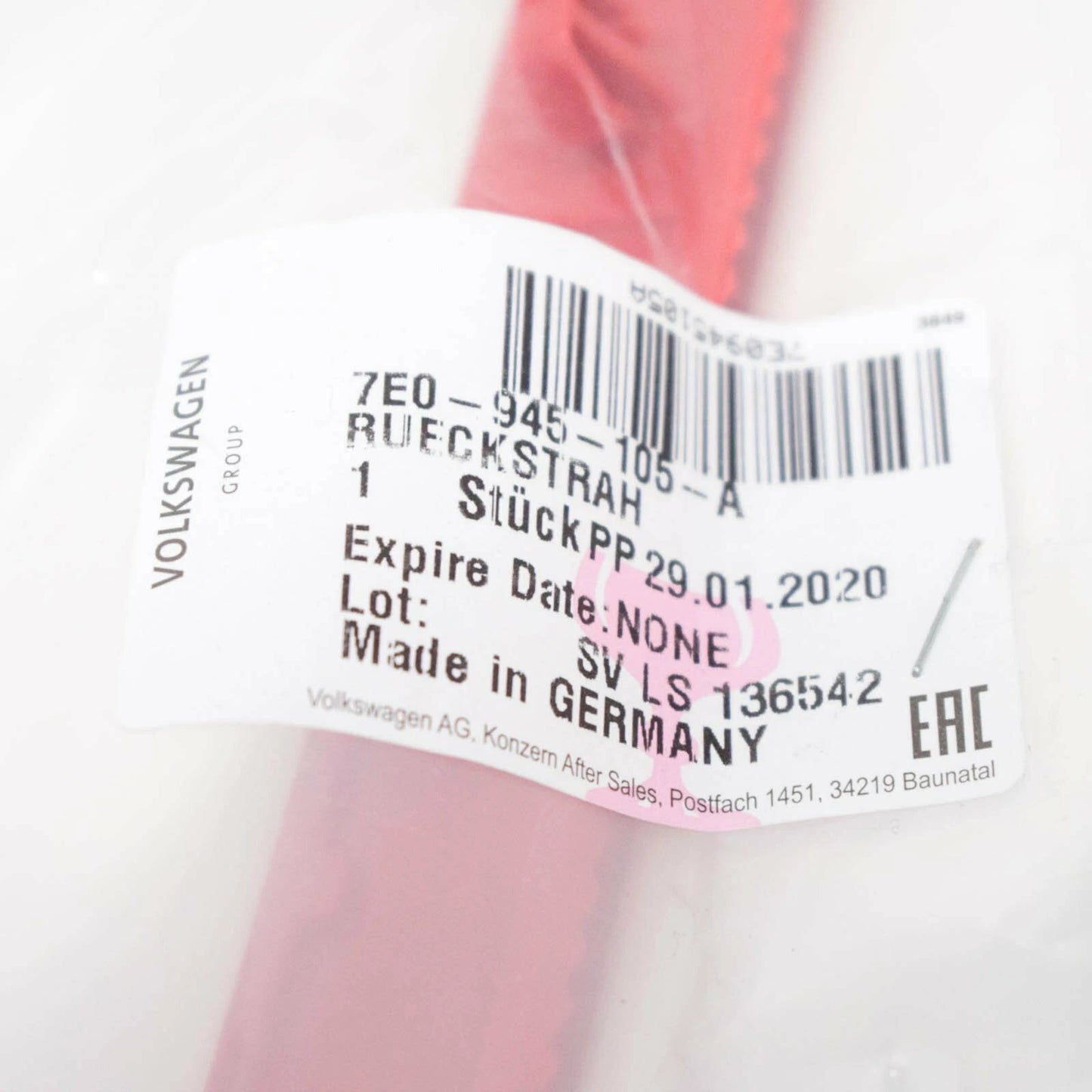 NEW VOLKSWAGEN TRANSPORTER T5 REAR LEFT LIGHT REFLECTOR 7E0945105A