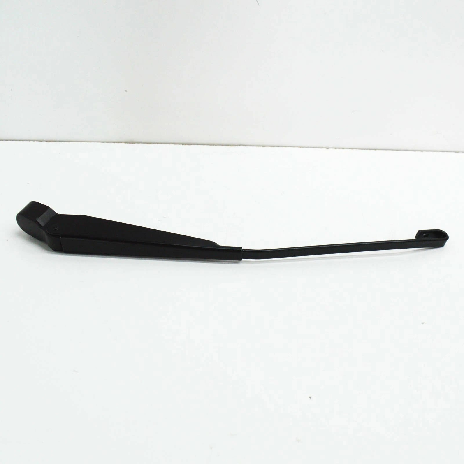 NEW MERCEDES BENZ G W463 REAR TRUNK WINDOW WIPER ARM A4638200244