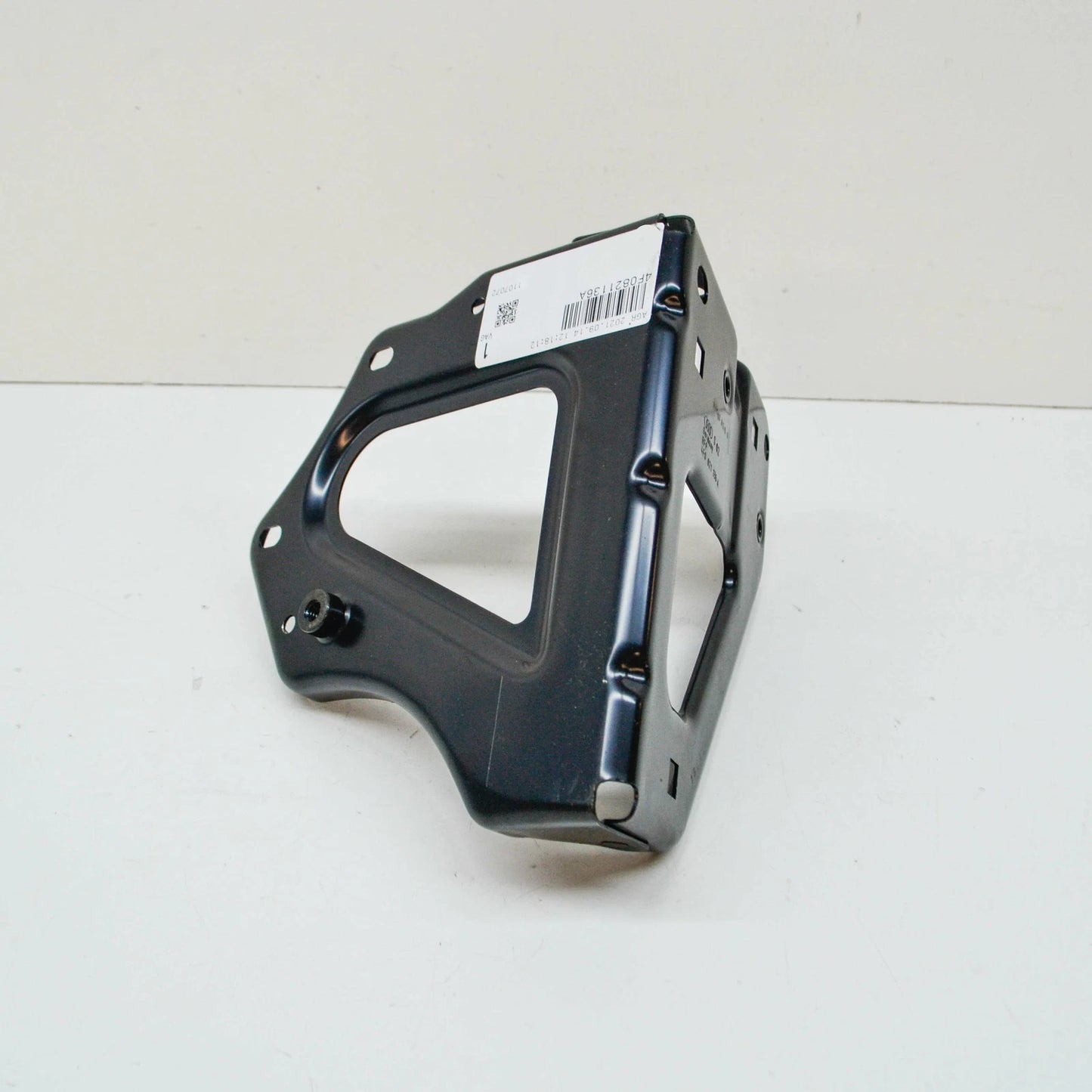 NEW AUDI A6 C6 FRONT RIGHT FENDER BRACE 4F0821136A