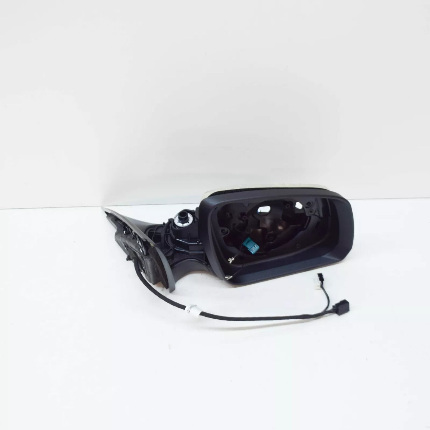 NEW MERCEDES-BENZ C W204 FRONT RIGHT DOOR MIRROR FRAME A2048100276