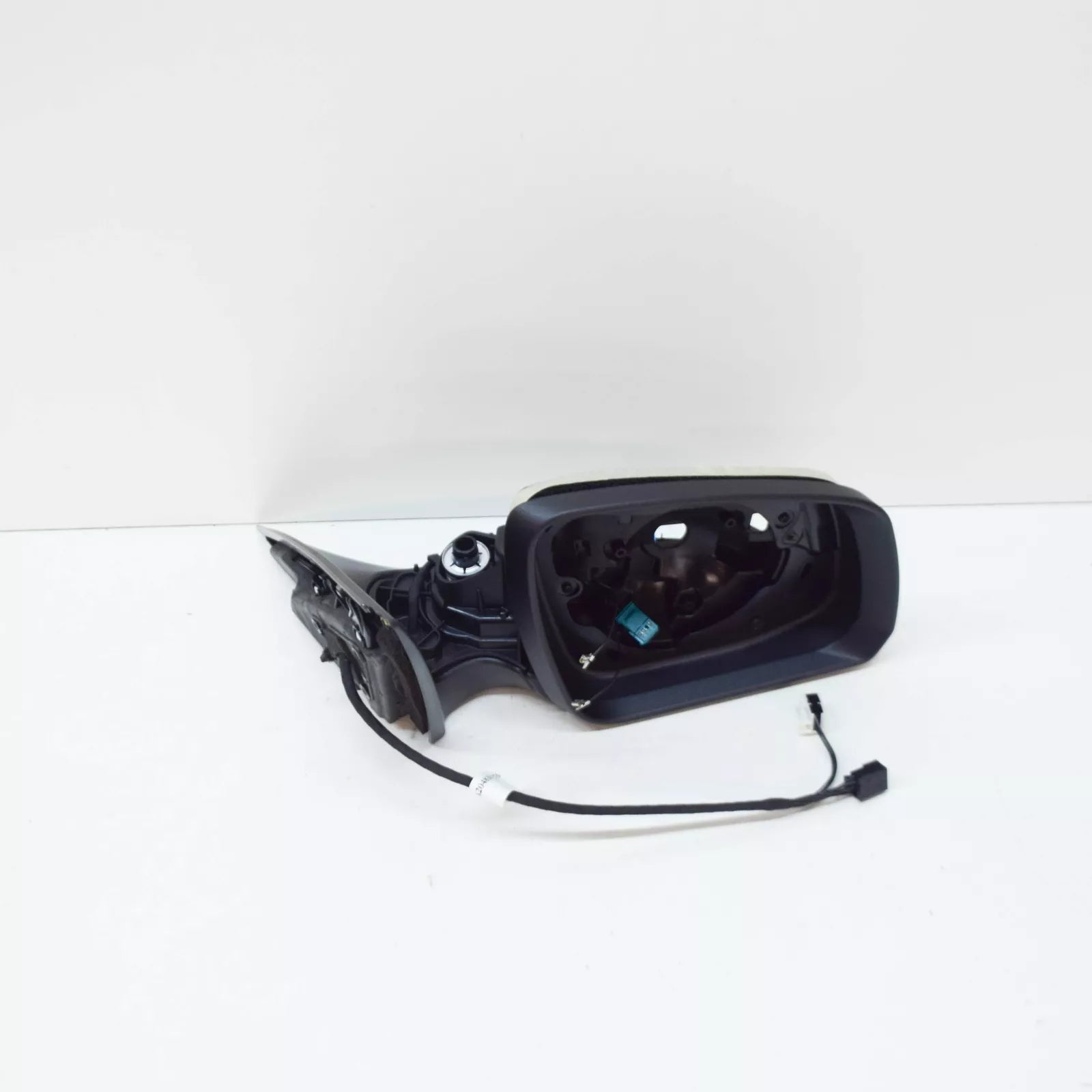 NEW MERCEDES-BENZ C W204 FRONT RIGHT DOOR MIRROR FRAME A2048100276