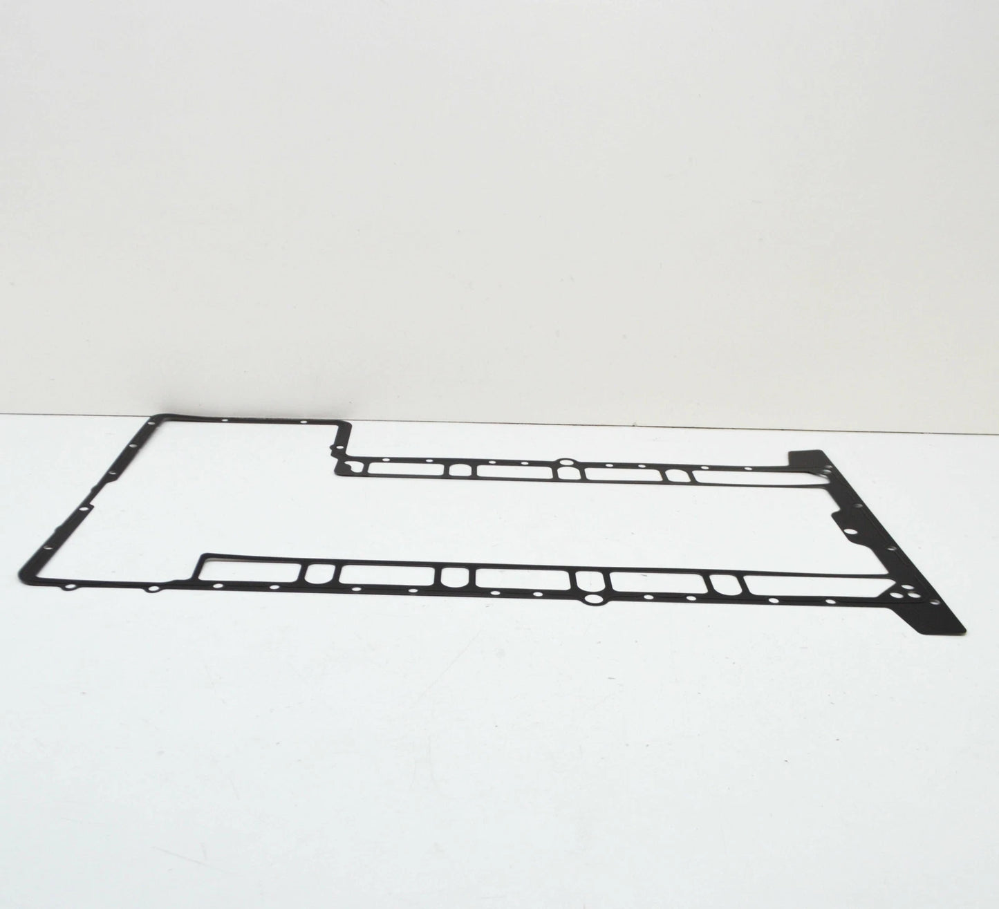 NEW BMW M5 E60 ENGINE OIL PAN GASKET 11137836361 ORIGINAL