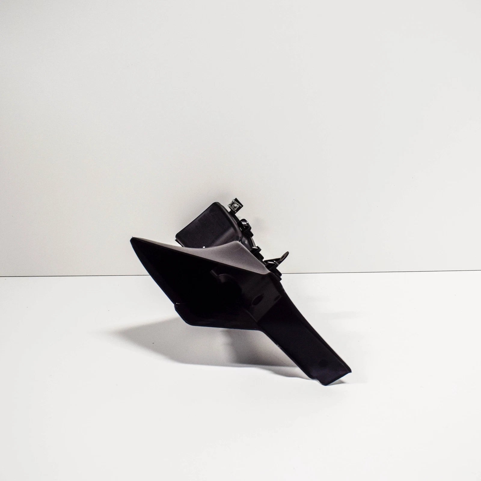 NEW BMW 4 F32 LEFT BRAKE AIR DUCT 51747290611 7290611 2016 ORIGINAL