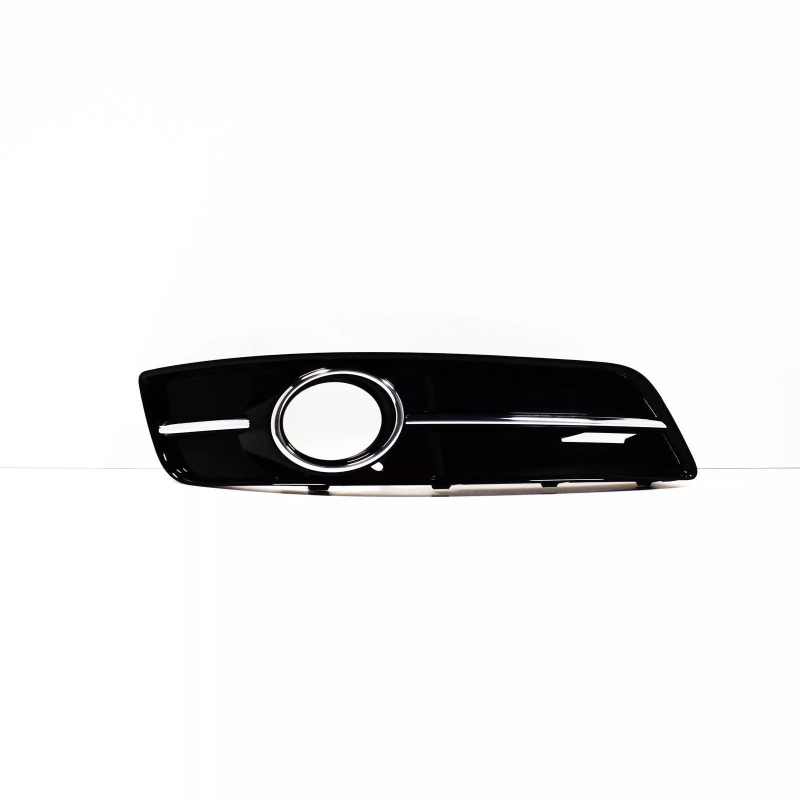 NEW AUDI A3 8P RIGHT FOG LIGHT GRILLE CHROME 8P0807682JT94 2011 ORIGINAL