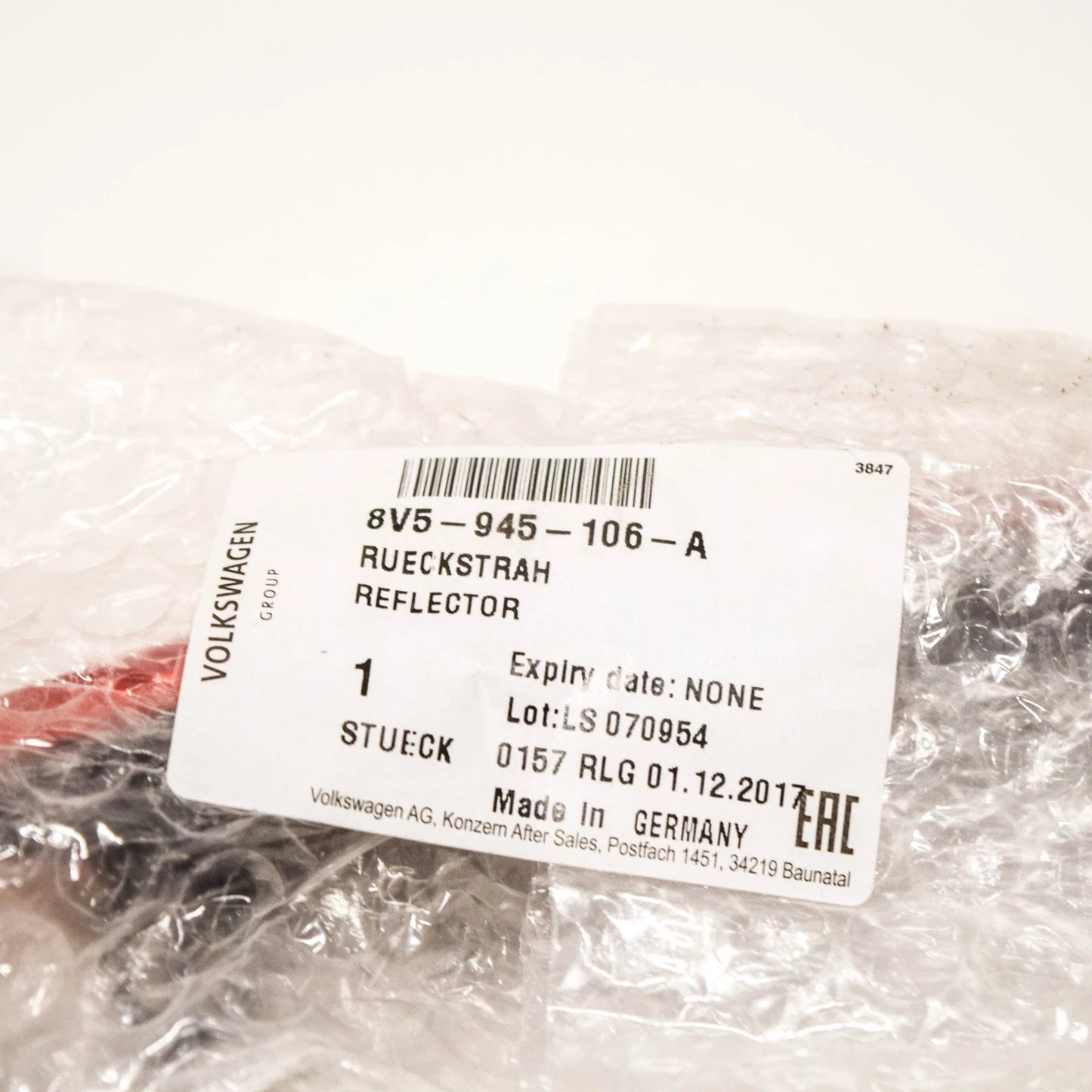 NEW AUDI A3 SPORTBACK 8V REAR RIGHT LIGHT REFLECTOR 8V5945106A ORIGINAL