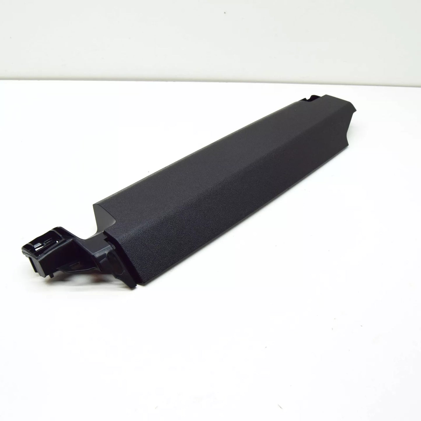 NEW BMW 5 G30 FRONT RIGHT SEAT FINISHER RAIL 52107318992 ORIGINAL