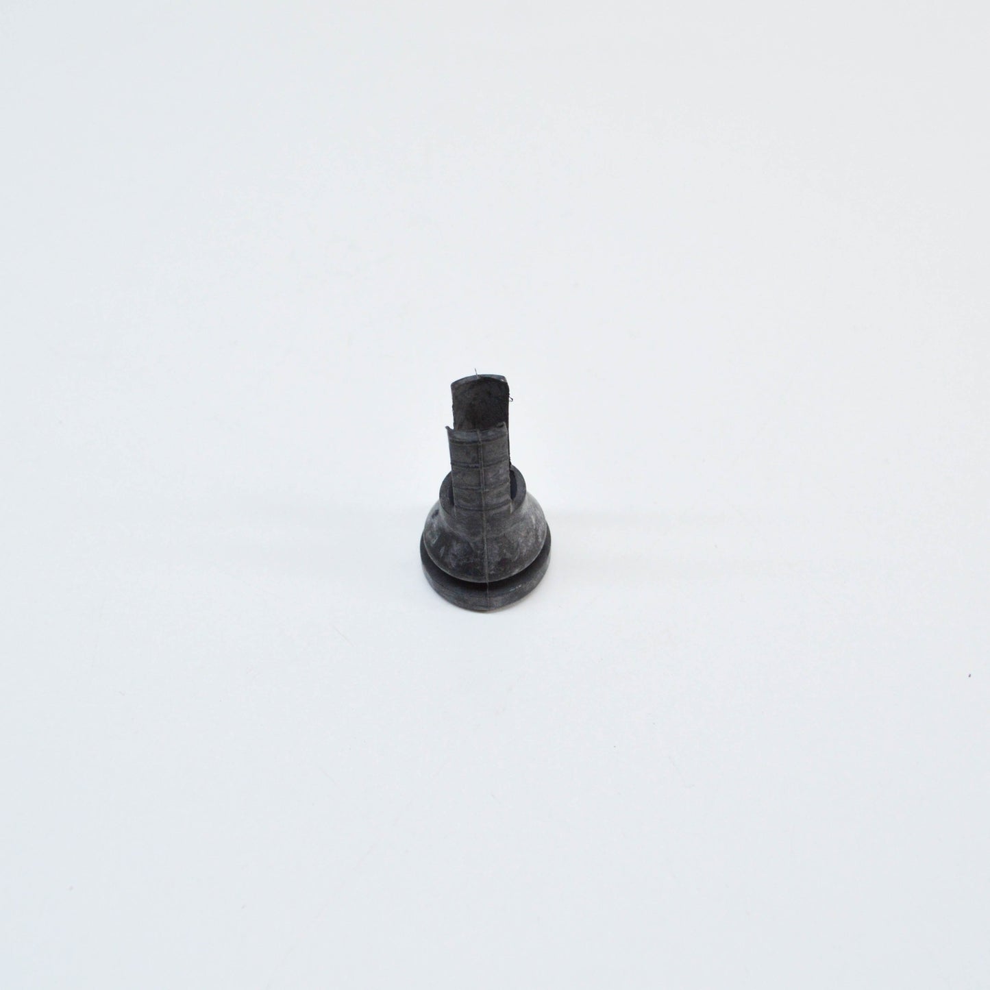 new bmw 3 compact e36 battery grommet 61131357511 1357511 original