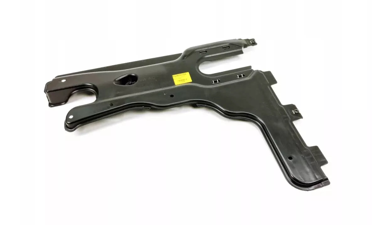 NEW VOLKSWAGEN TOURAN 5T REAR RIGHT UNDERBODY TRIM 5QA825102A ORIGINAL