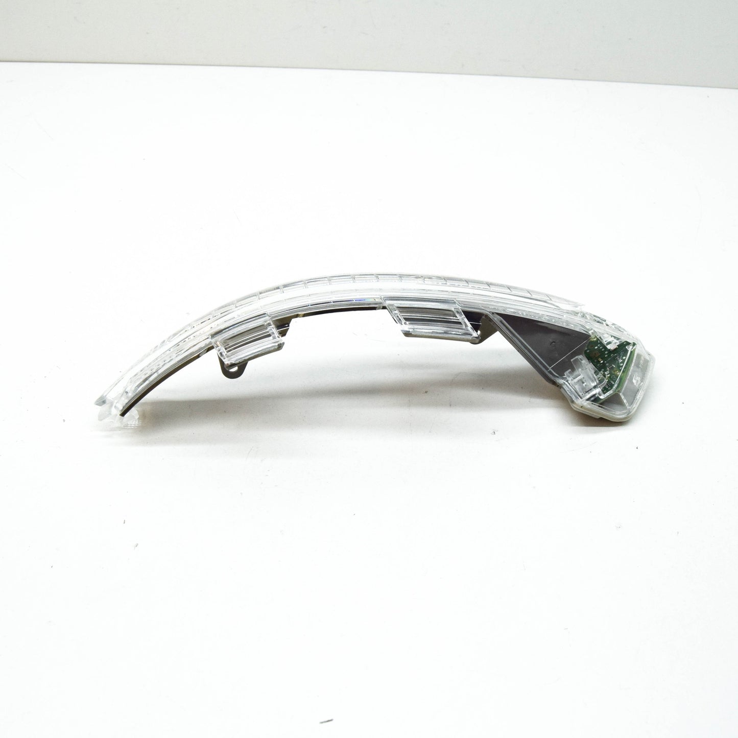 NEW VW PASSAT B8 FRONT LEFT DOOR MIRROR TURN INDICATOR 3G0949101A ORIGINAL