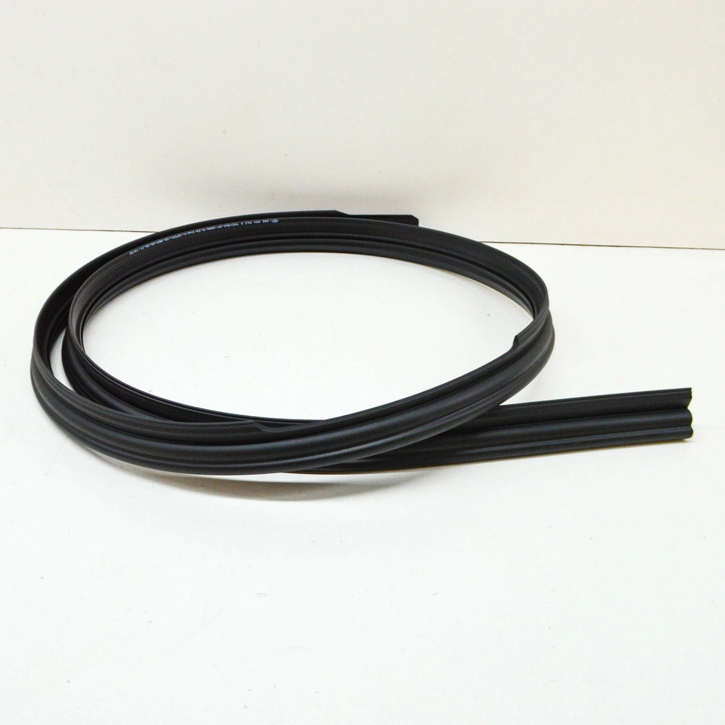 NEW VOLKSWAGEN ARTEON 3H7 ROOF FRANE SEAL 3G8854543D