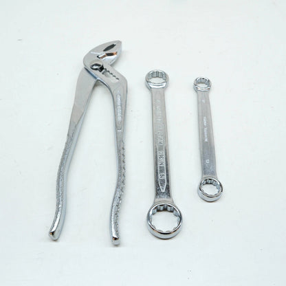 NEW BMW 3 E30 TOOL KIT 71111115329 1115329