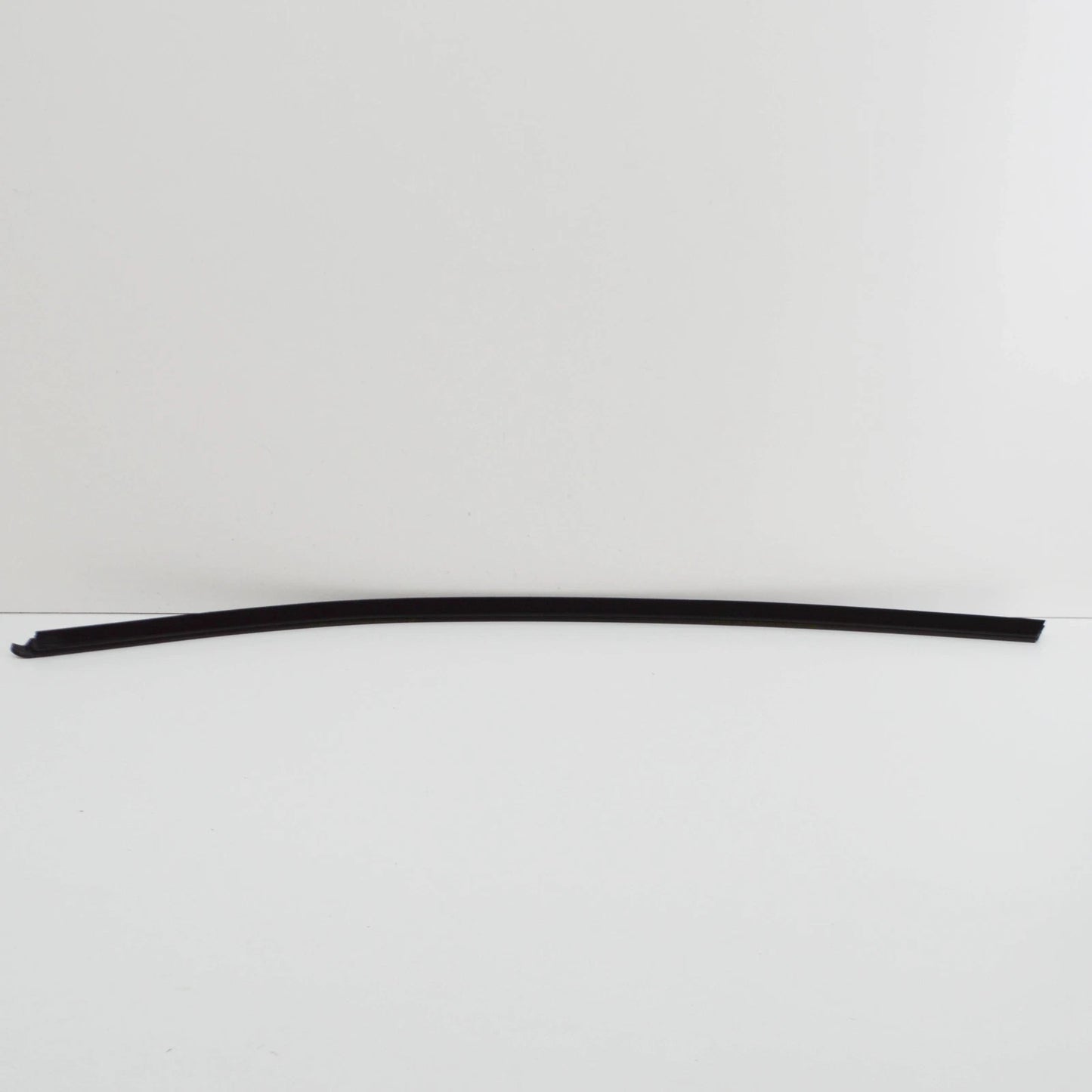 NEW VW TRANSPORTER T6 FRONT LEFT DOOR WINDOW OUTER SEAL 7LA837703A ORIGINAL