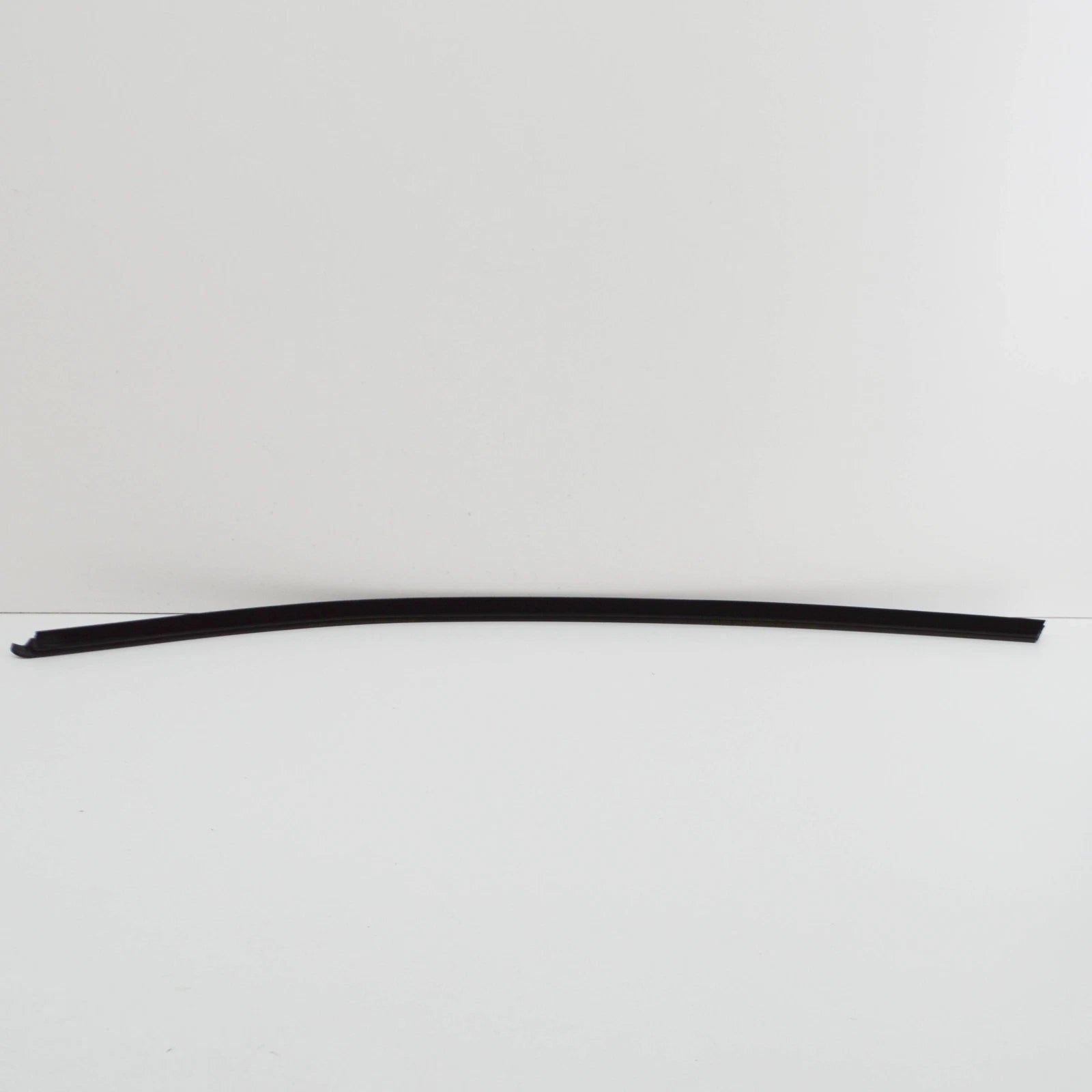 NEW VW TRANSPORTER T6 FRONT LEFT DOOR WINDOW OUTER SEAL 7LA837703A ORIGINAL