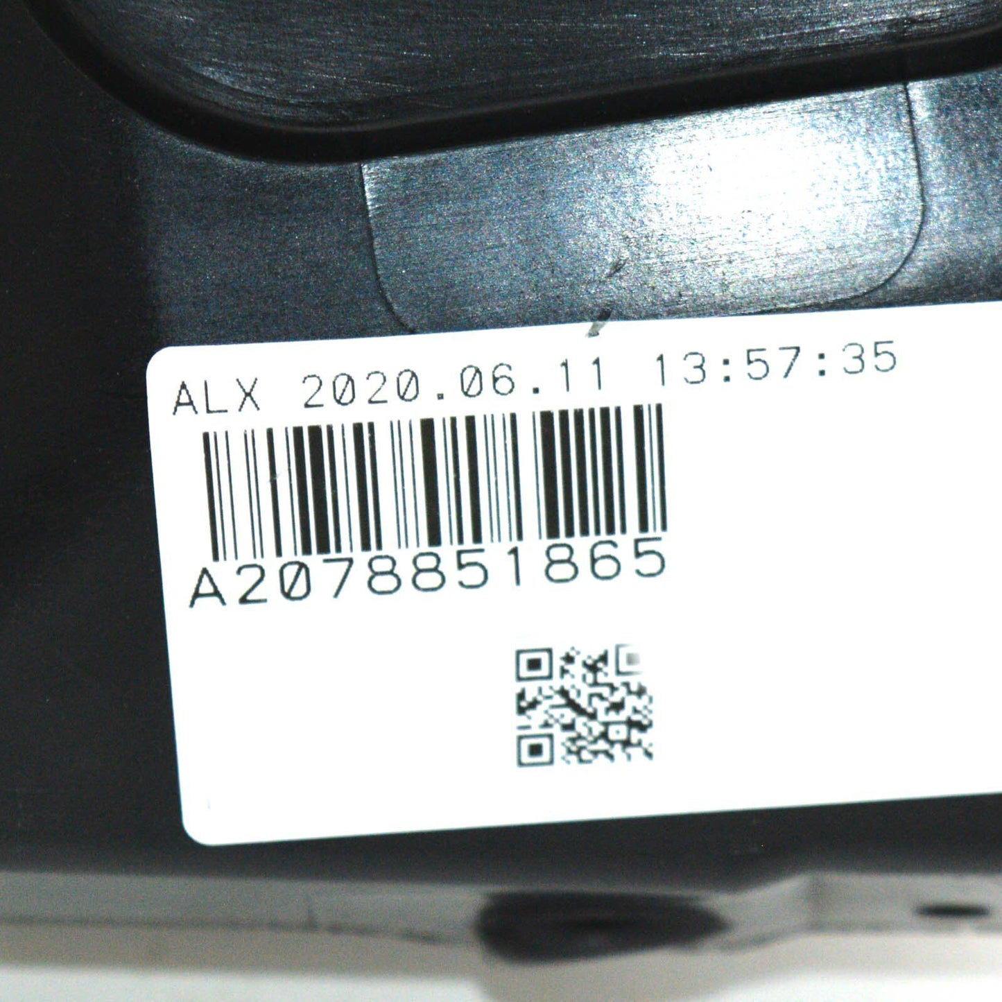 NEW MERCEDES-BENZ E-CLASS C207 REAR RIGHT BUMPER BRACKET A2078851865 ORIGINAL