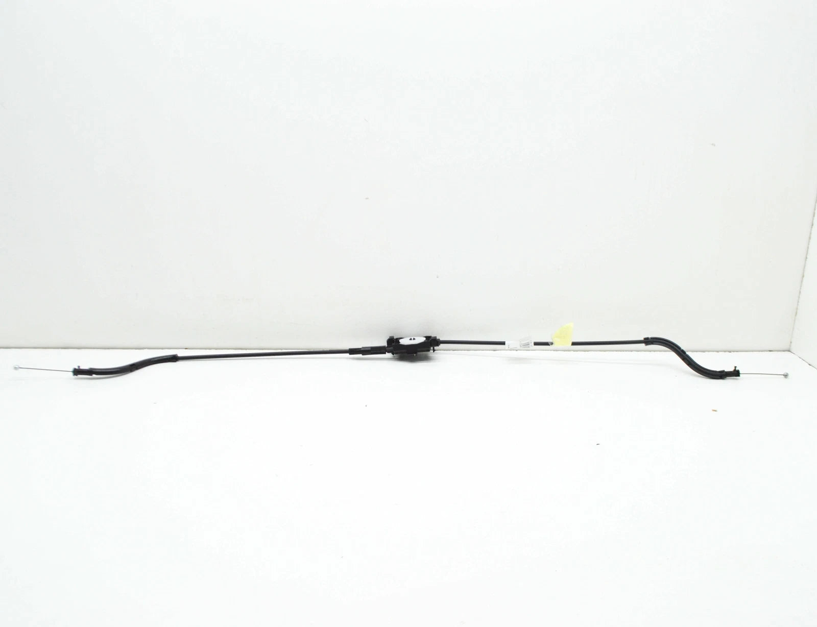 NEW VOLKSWAGEN T-ROC FRONT BONNET HOOD LID LOCK CABLE 2GA823531