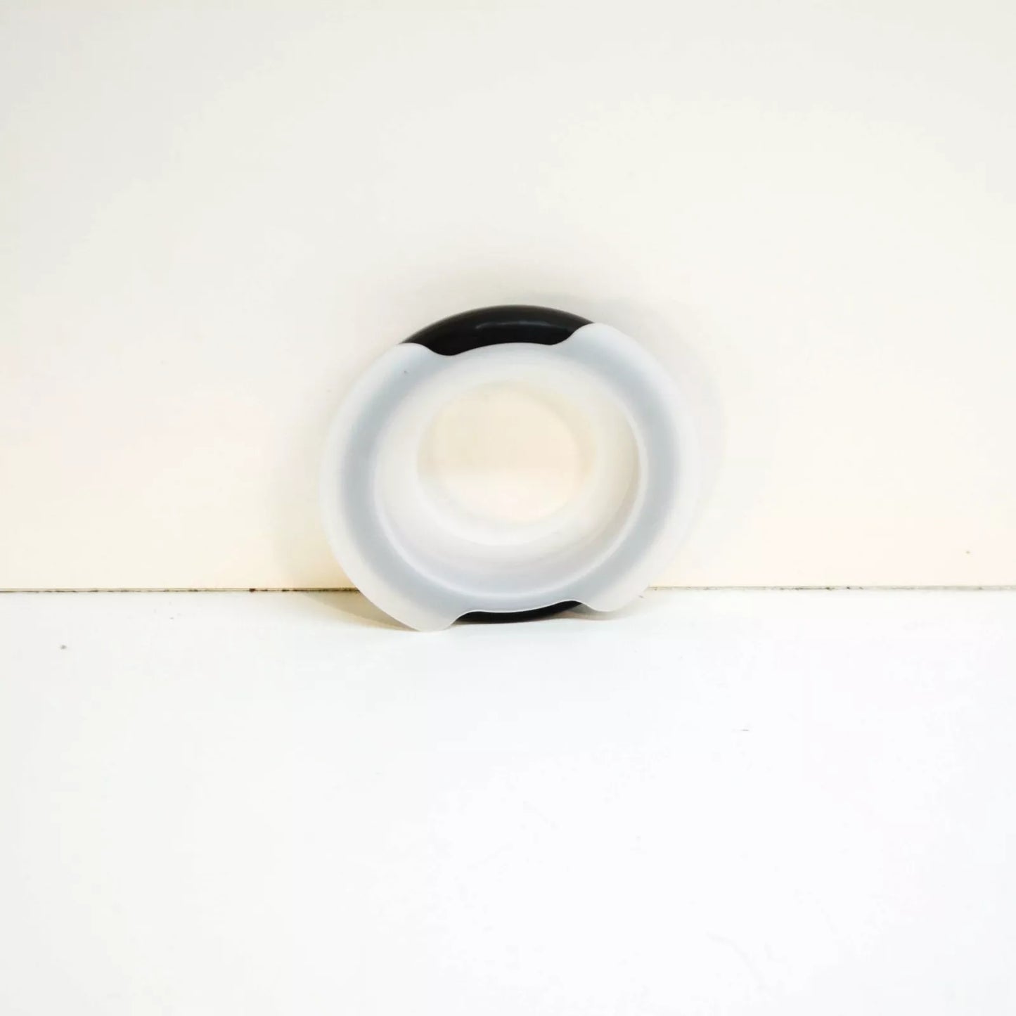 NEW BMW 1 E87 ENGINE LOWER TIMING CASE SEAL 11142249534 ORIGINAL