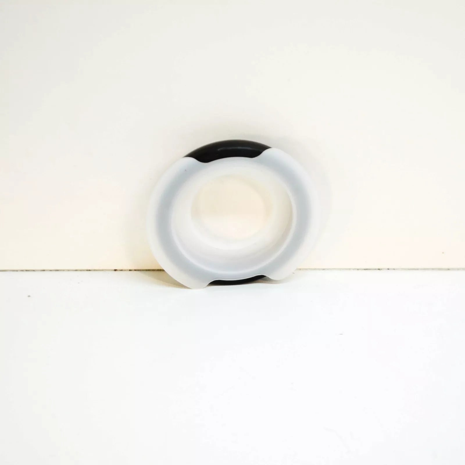 NEW BMW 1 E87 ENGINE LOWER TIMING CASE SEAL 11142249534 ORIGINAL