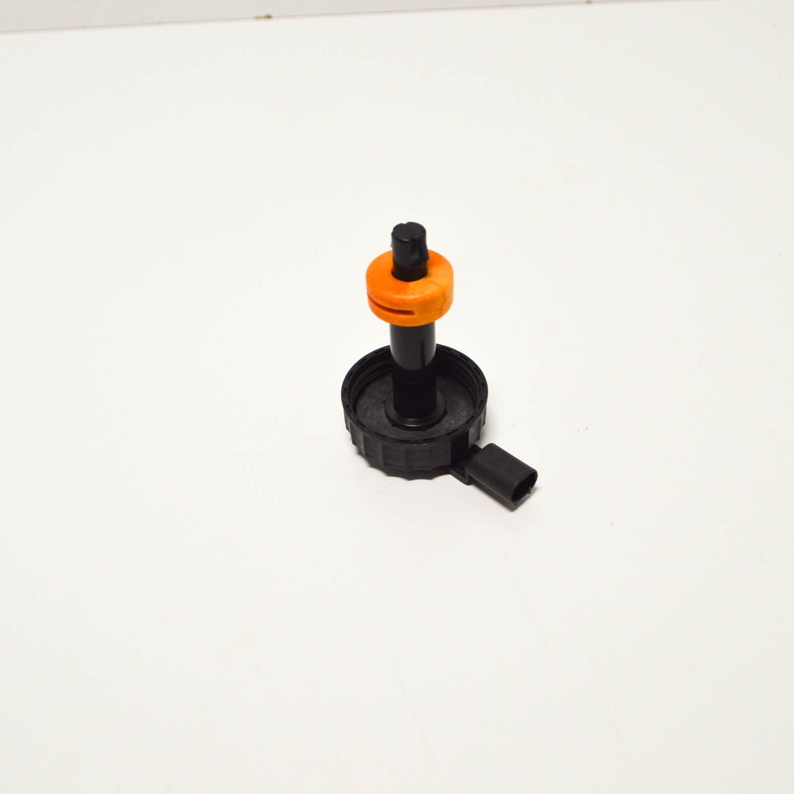 new bmw e81 e82 e84 e87 e88 brake cap warning switch 6774451 34336774451