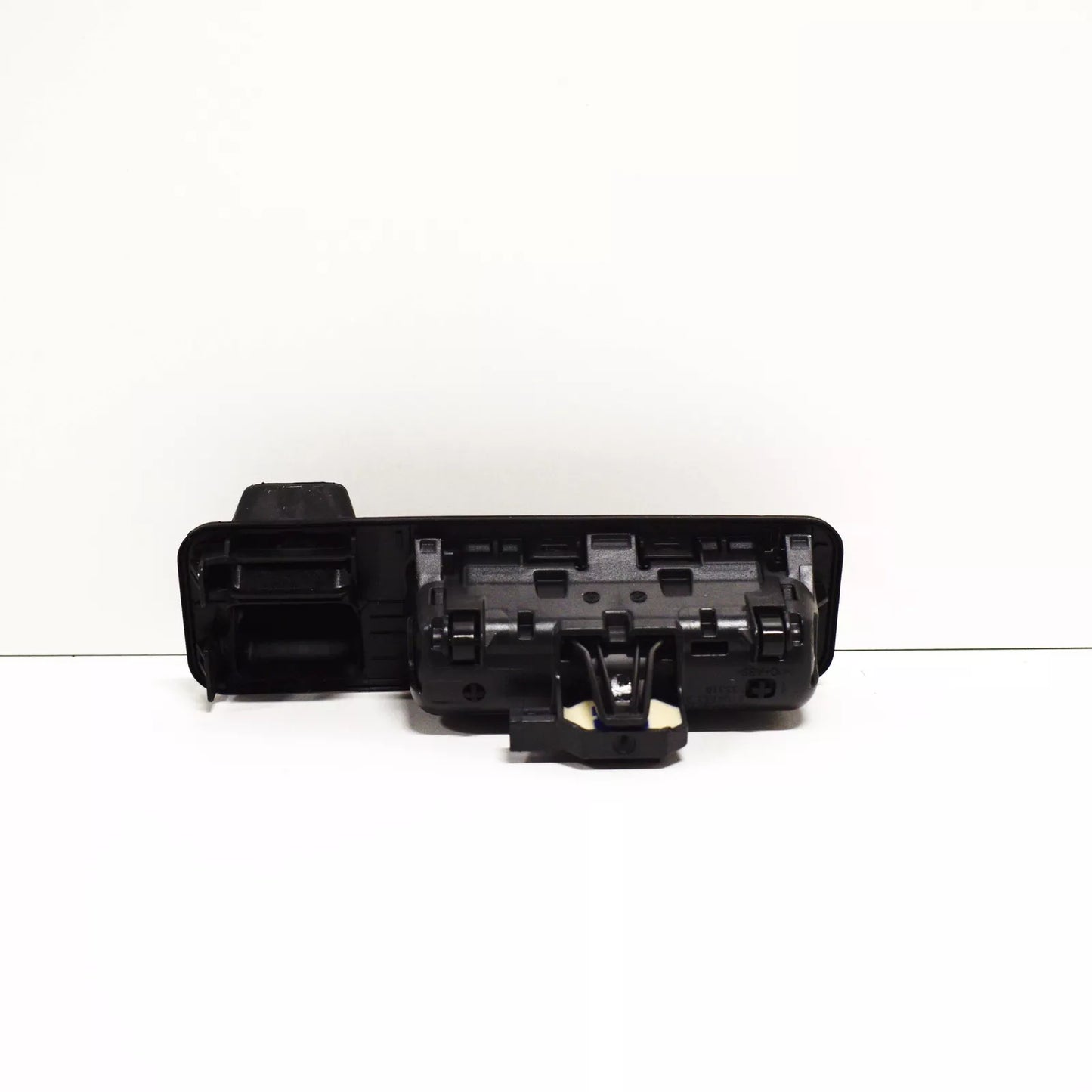 NEW BMW 5 G30 REAR TAILGATE BOOT LID HANDLE 51247381868 ORIGINAL