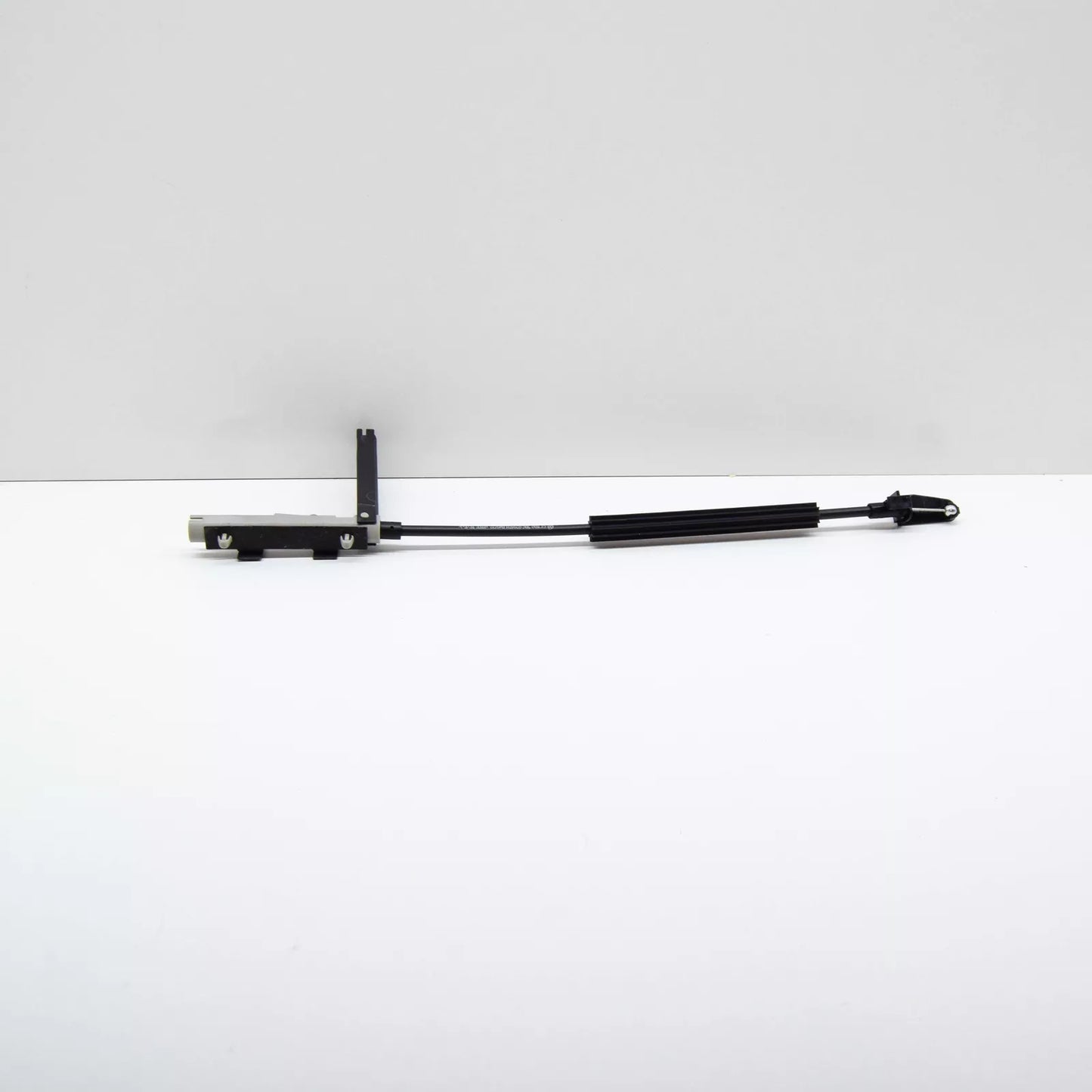 NEW VOLKSWAGEN TOUAREG 7P FRONT LID LOCK CABLE LHD 7P6823531B ORIGINAL