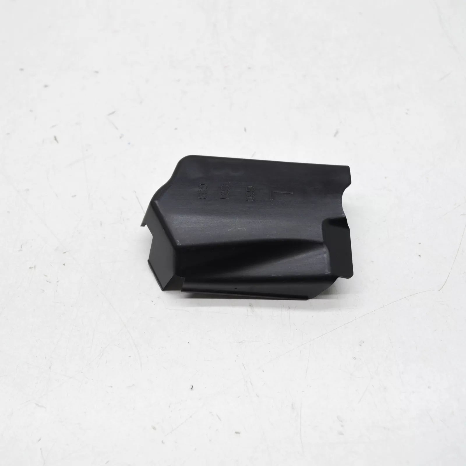 NEW BMW M5 F90 FRONT LOCK PANEL LEFT 51747407769 ORIGINAL