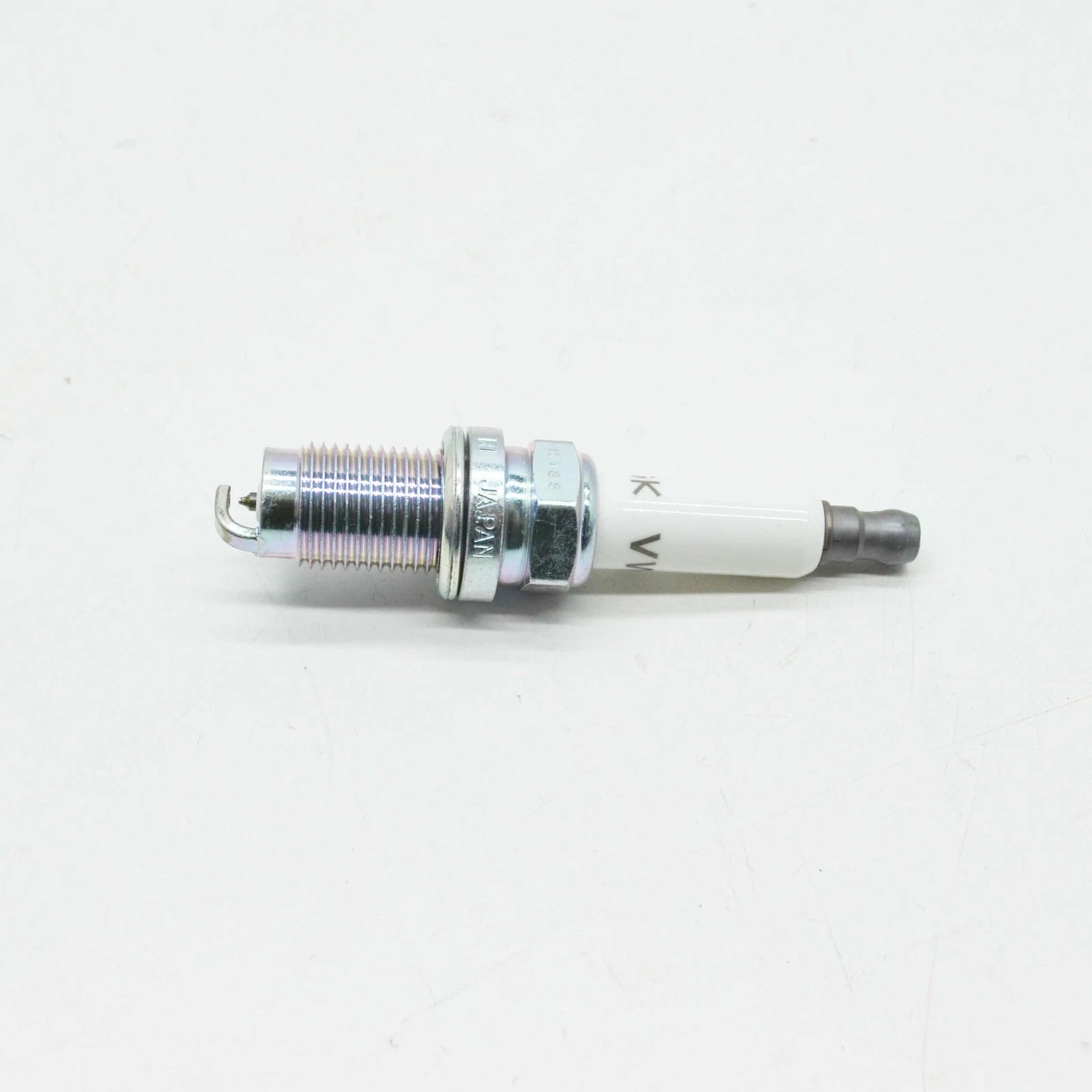 NEW AUDI A1 MK1 SPARK PLUG 101905626 ORIGINAL