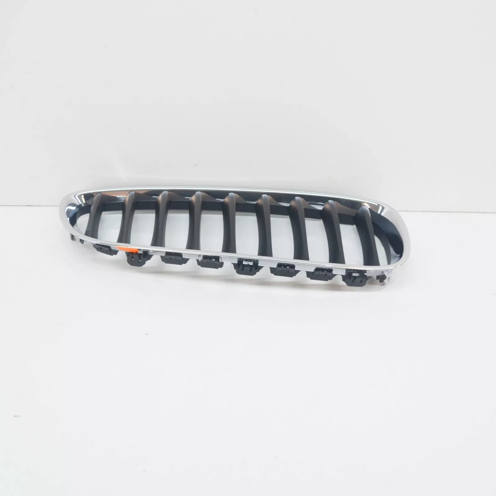 NEW BMW Z4 ROADSTER E89 FRONT RIGHT RADIATOR KIDNEY GRILLE 51137191510 ORIGINAL