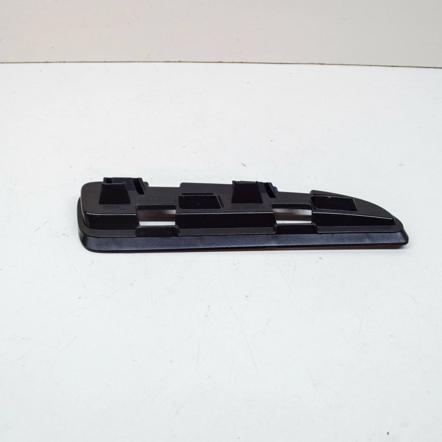 NEW AUDI TT TTRS 8S MK3 FRONT LEFT BUMPER BRACKET 8S0807595