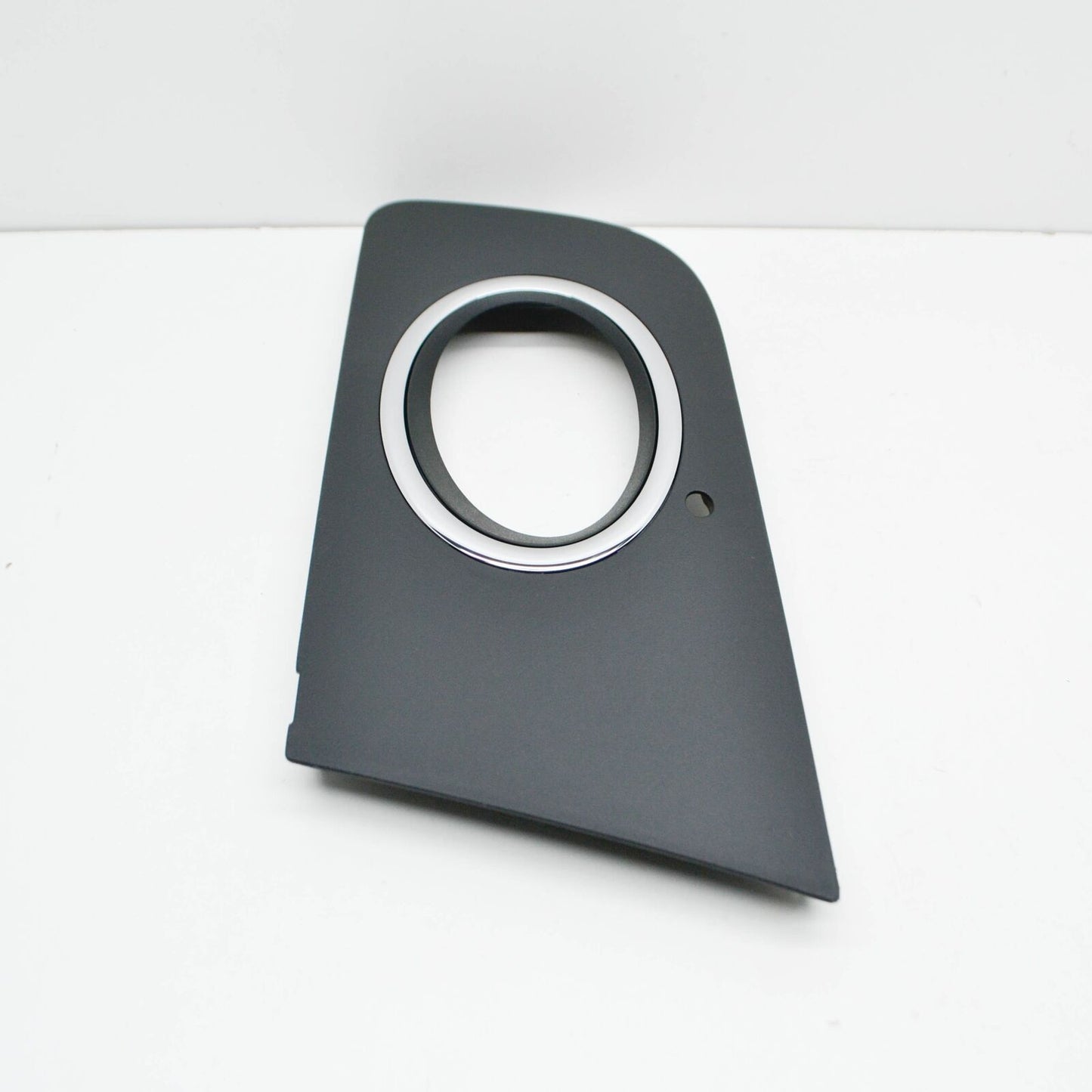 NEW VOLKSWAGEN AMAROK MK1 FRONT LEFT FOG LIGHT TRIM 2HH807489BRYP 2013 ORIGINAL