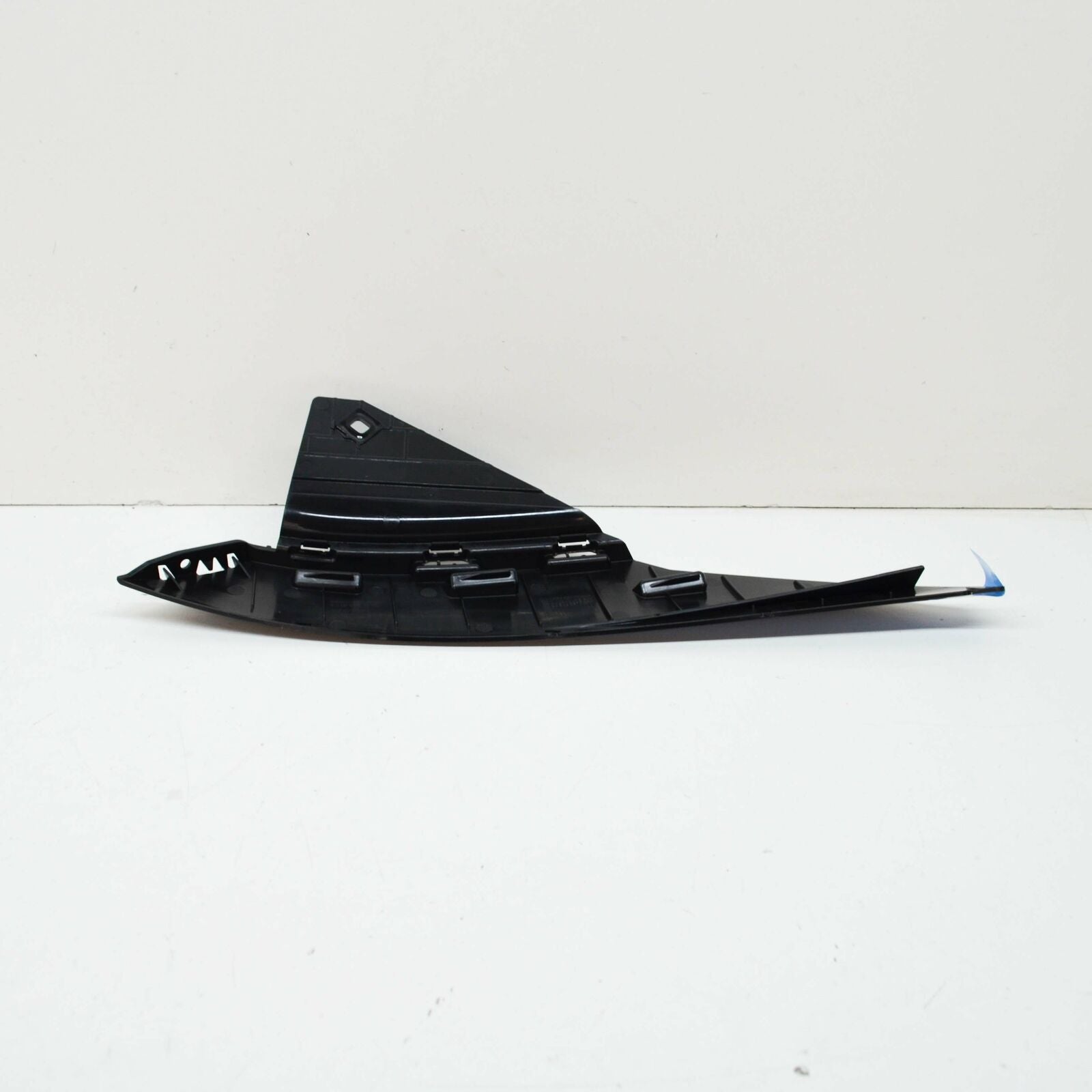 NEW MERCEDES-BENZ CLA COUPE C118 FRONT LEFT BUMPER BRACKET A1188854900 ORIGINAL