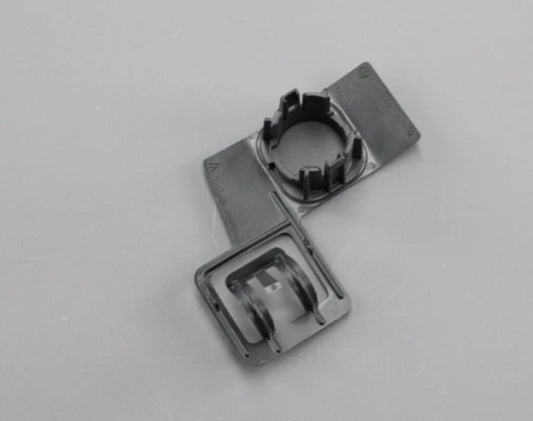 NEW VOLKSWAGEN GOLF MK7 5G REAR RIGHT PDC HOLDER 5G9919492 ORIGINAL