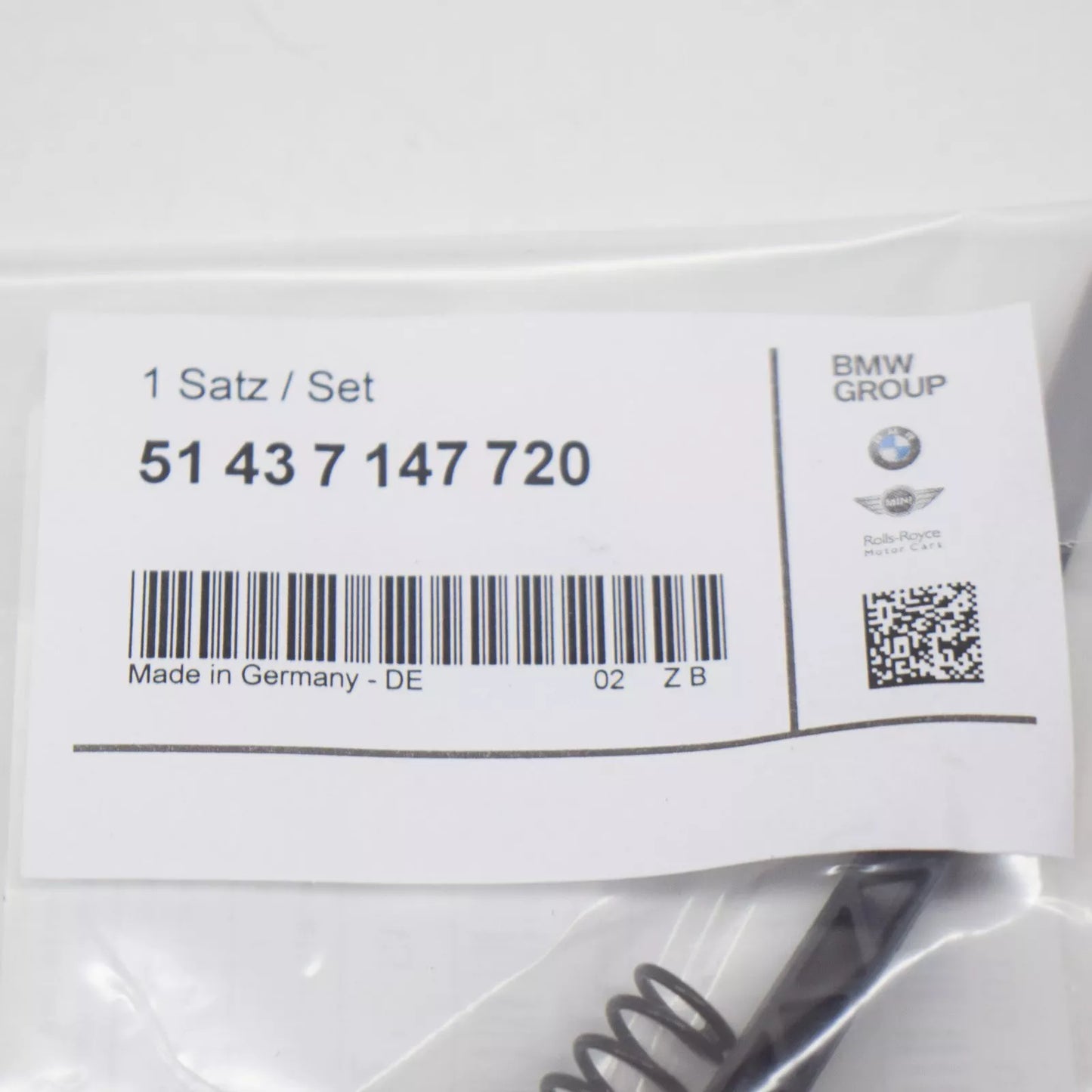 NEW BMW 3 E46 TRIM PANEL REAR CAM FOLLOWER RIGHT REPAIR KIT 51437147720 ORIGINAL