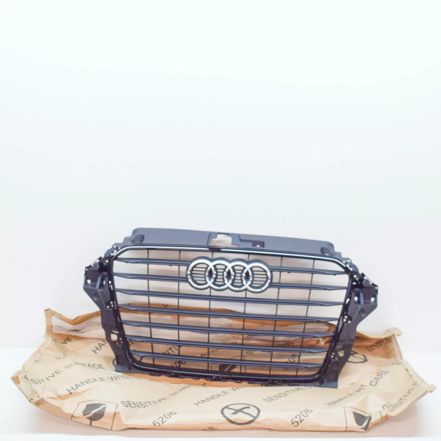 NEW AUDI A3 8V FRONT RADIATOR GRILLE 8V5853651BCKA