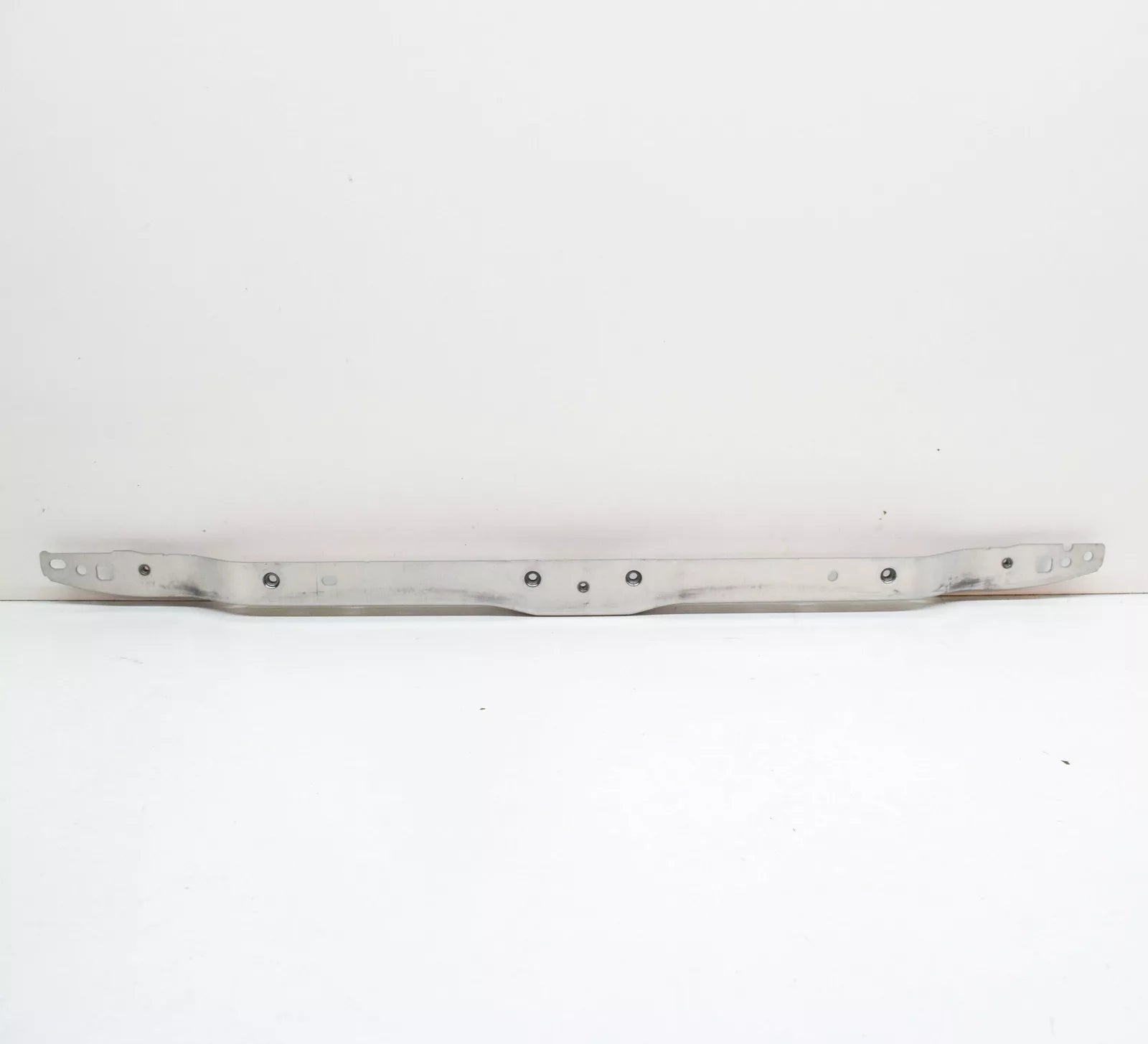 NEW BMW 3 G20 FRONT CENTER UPPER RADIATOR SUPPORT CONNECTION 51647422285