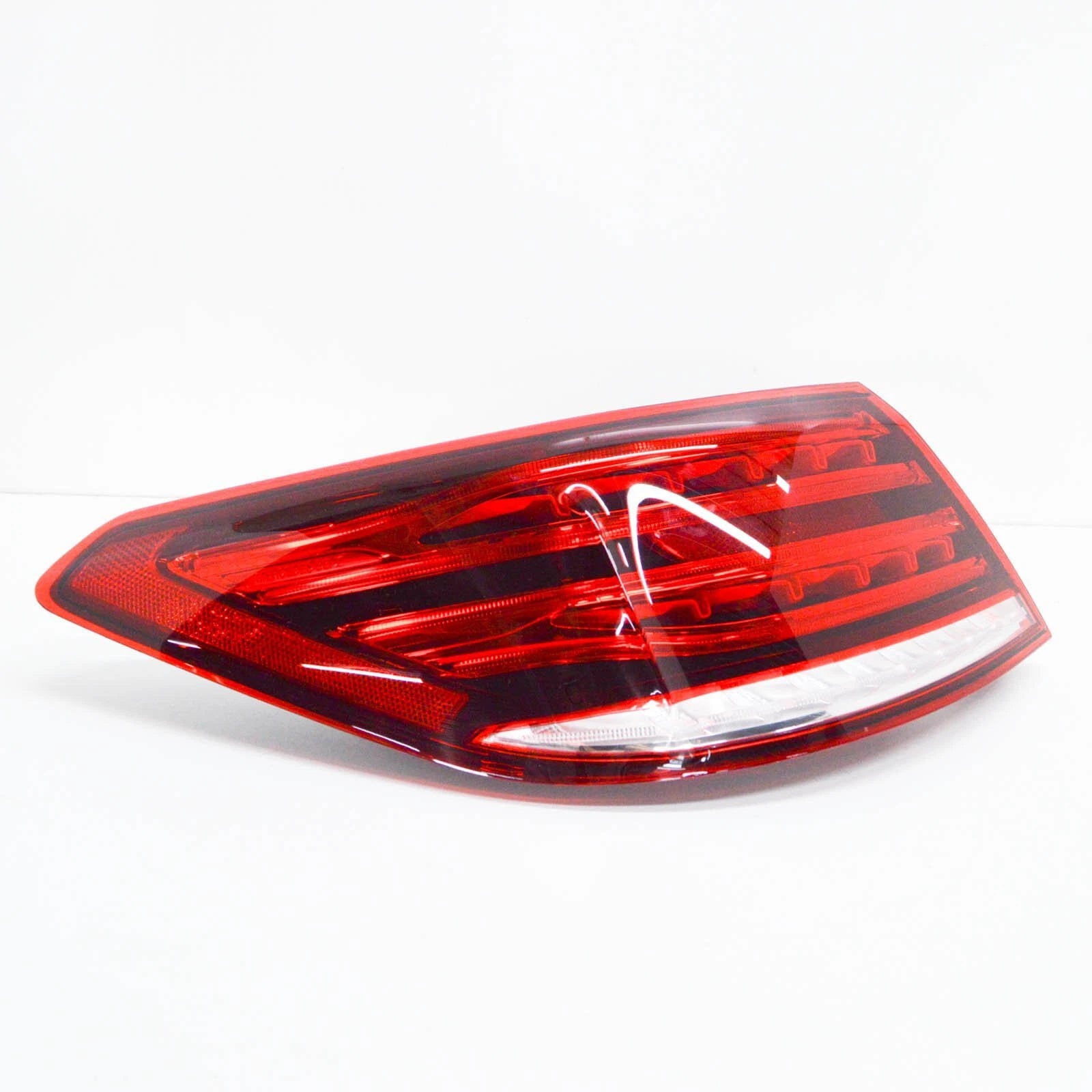 NEW MERCEDES-BENZ E-CLASS COUPE C207 REAR LEFT TAILLIGHT A207906330064 ORIGINAL