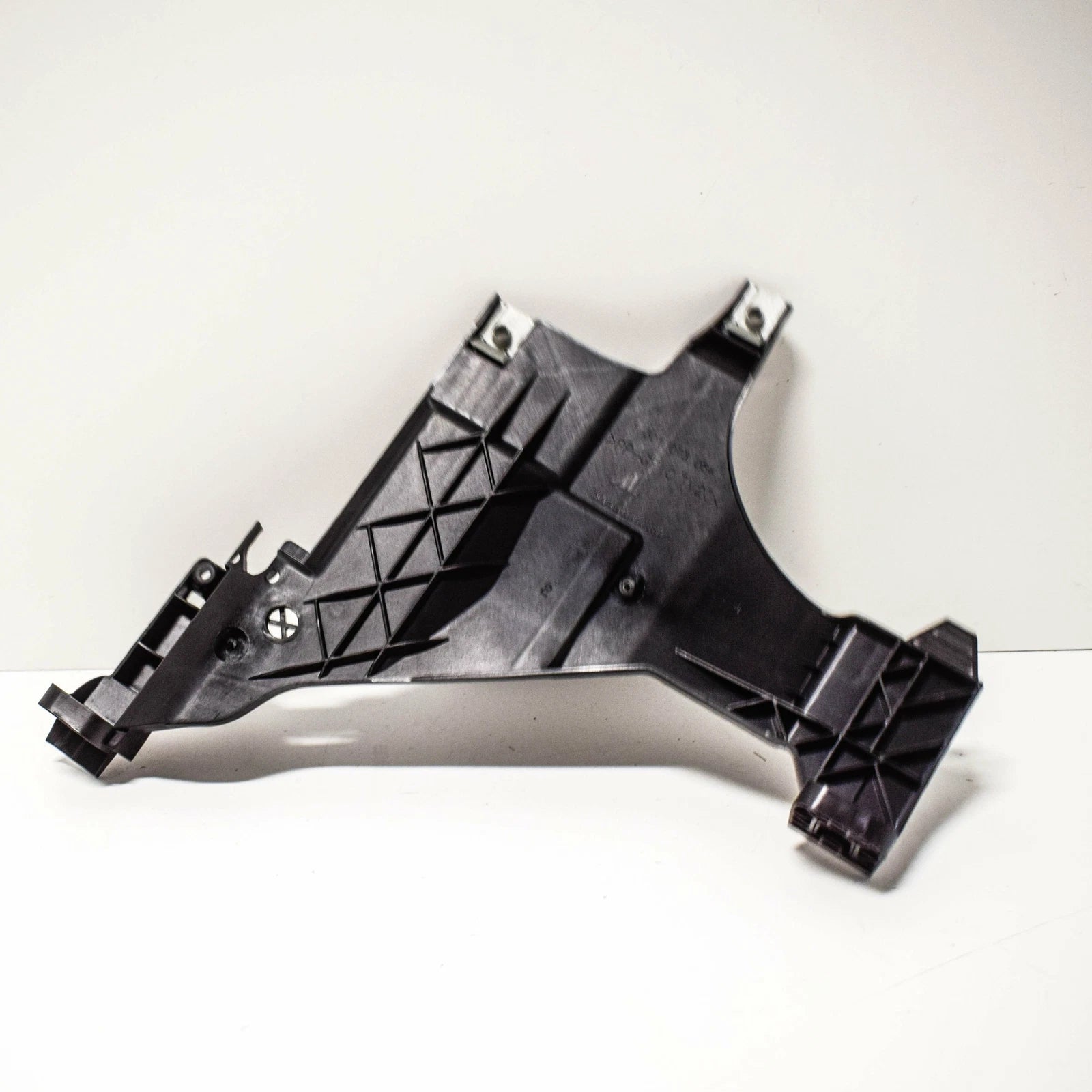 NEW AUDI A5 8TA FRONT RIGHT HEADLIGHT BRACKET 8T0941454D