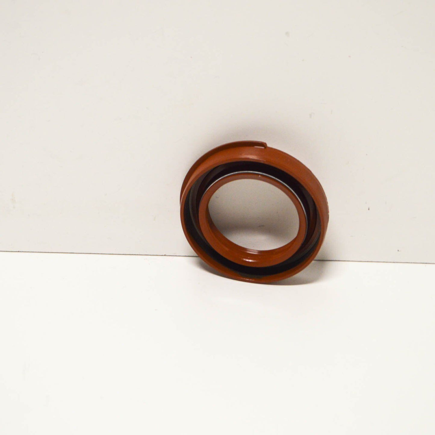 NEW MERCEDES-BENZ S-CLASS W126 FRONT CRANKSHAFT SEAL A0039970347 ORIGINAL