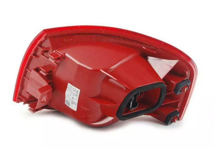 NEW VW PASSAT VARIANT B6 REAR LEFT OUTER TAILLIGHT 3C9945095N ORIGINAL