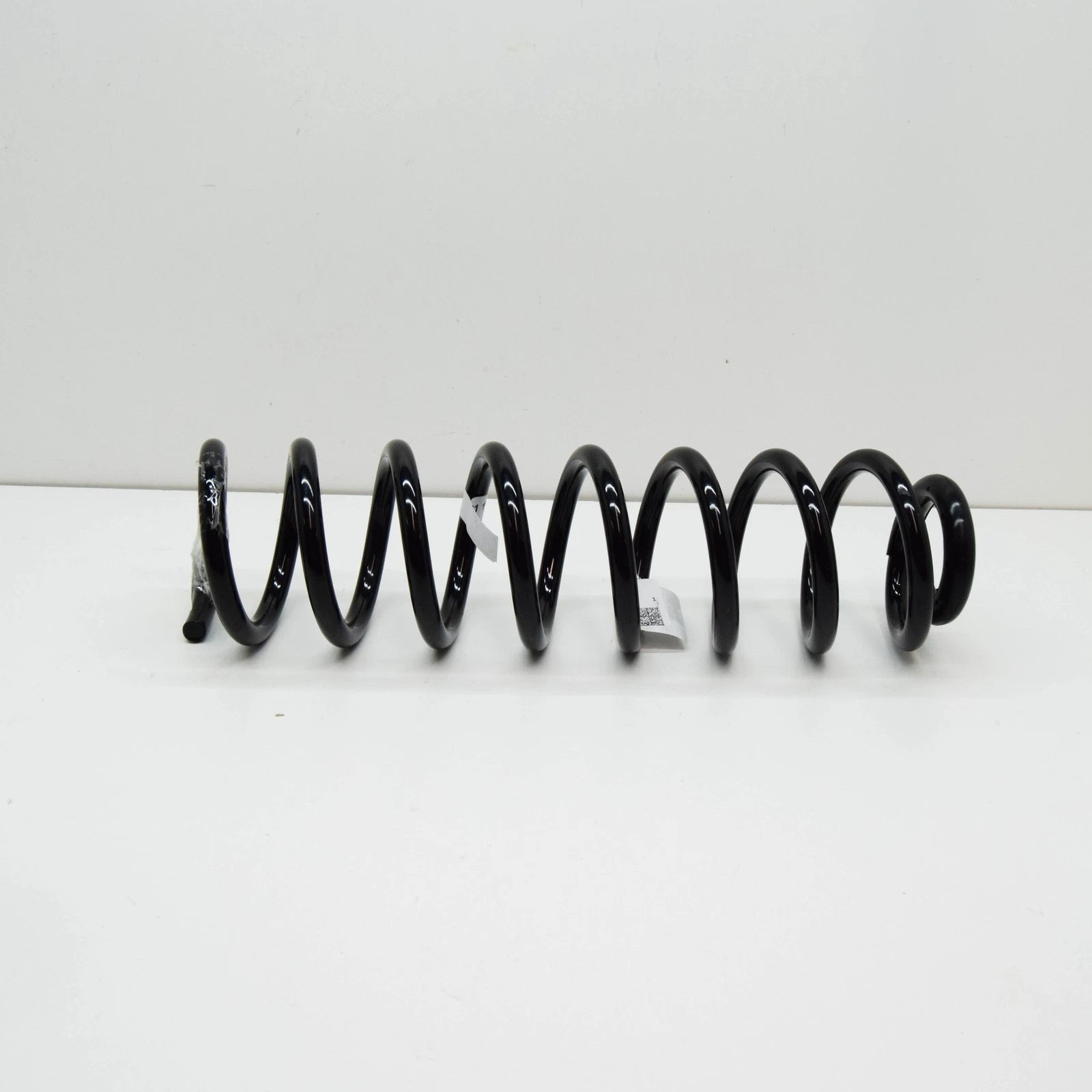 NEW MERCEDES BENZ E W211 FRONT COIL SPRING A2113211704 ORIGINAL