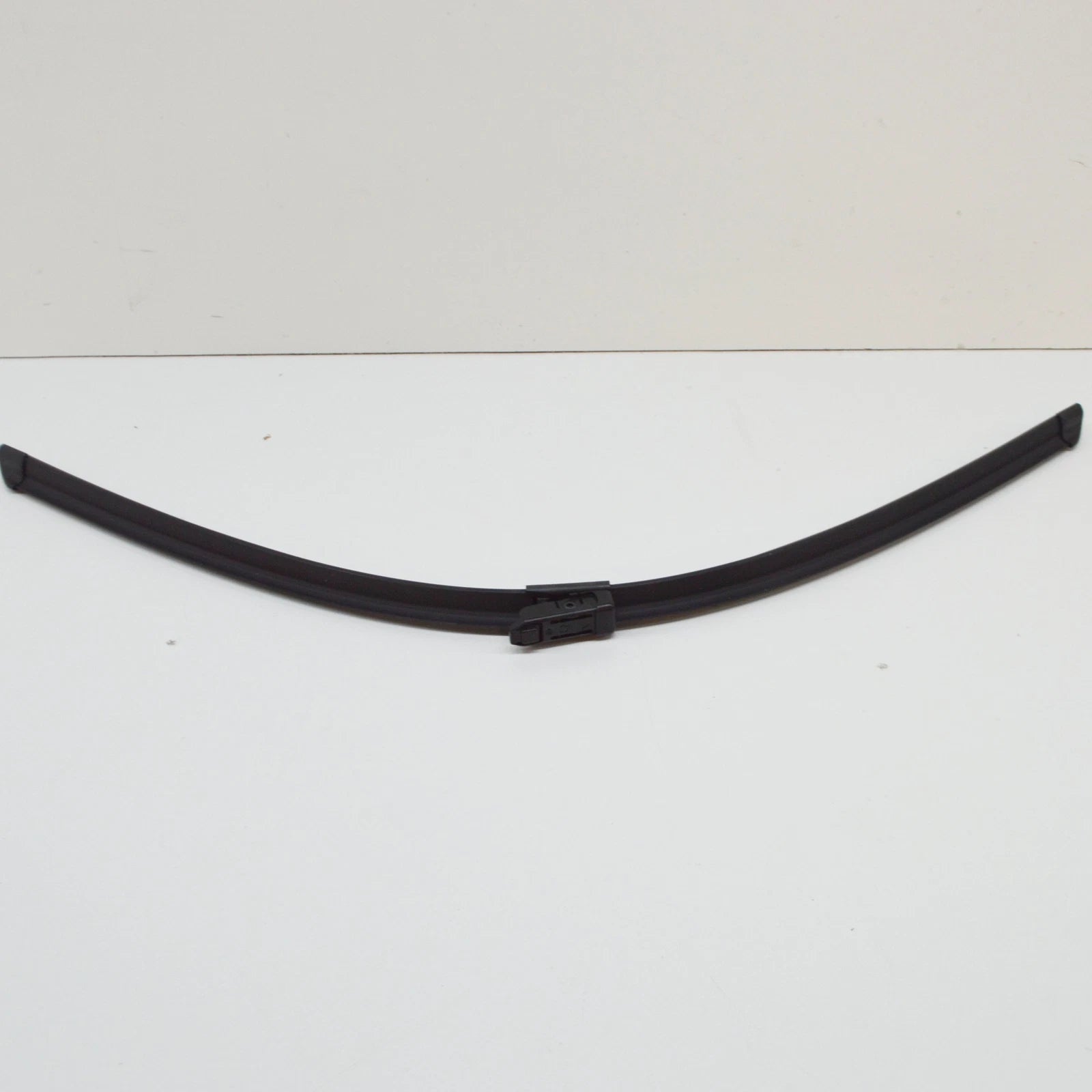 NEW VW SHARAN 7N FRONT WINDSCREEN WIPER BLADE SET 7N1998002 LHD