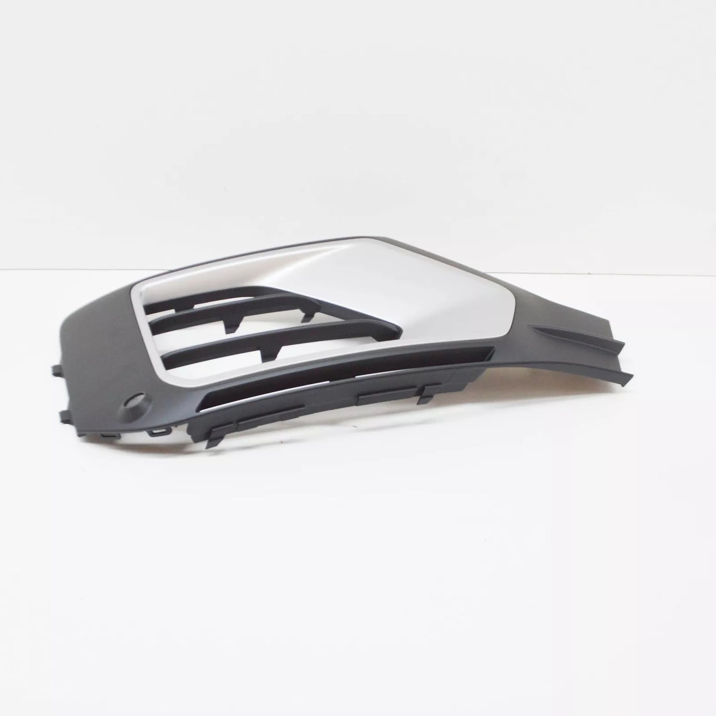 NEW AUDI Q2 FRONT BUMPER RIGHT GRILLE 81A807672E3FZ ORIGINAL