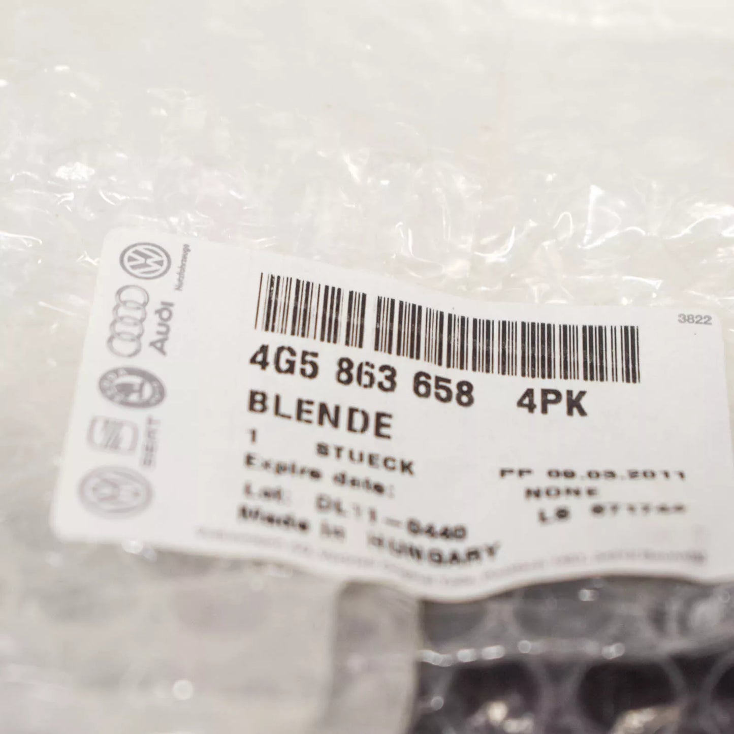 NEW AUDI A6 C7 ROLLER SUN BLIND RIGHT TRIM 4G58636584PK ORIGINAL