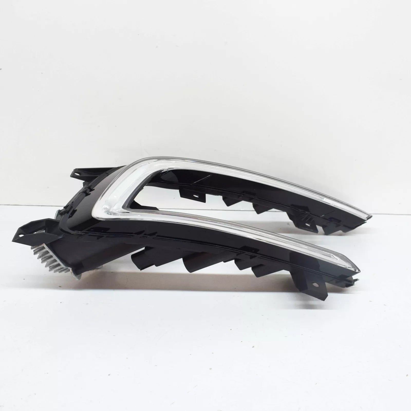 NEW VW GOLF MK7 FRONT LEFT LOWER LED DAY LIGHT ASSEMBLY 5GE941055B ORIGINAL