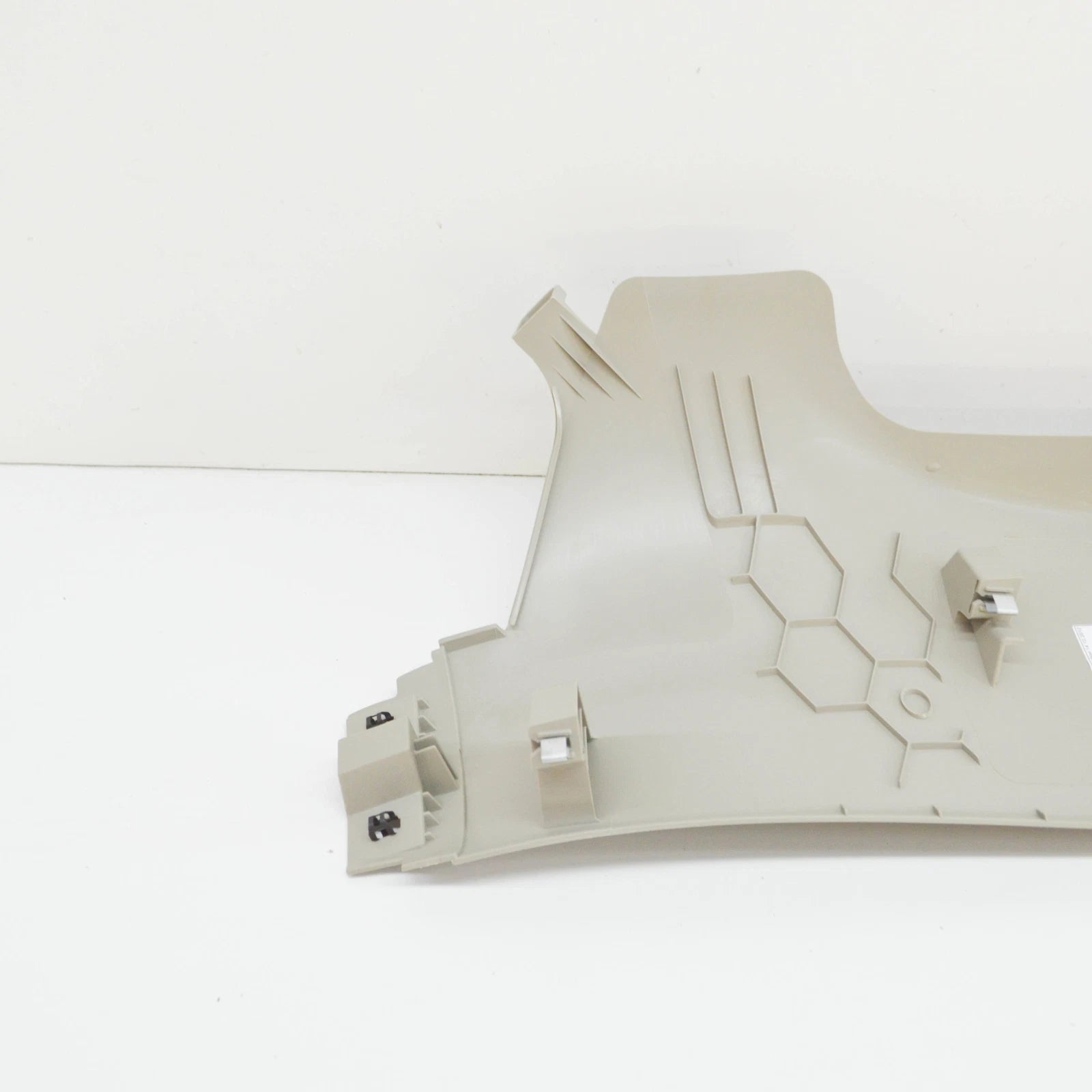 NEW VOLKSWAGEN GOLF 5G MK7 RIGHT SIDE WHEEL HOUSING TRIM 5G6867766EZA2 ORIGINAL