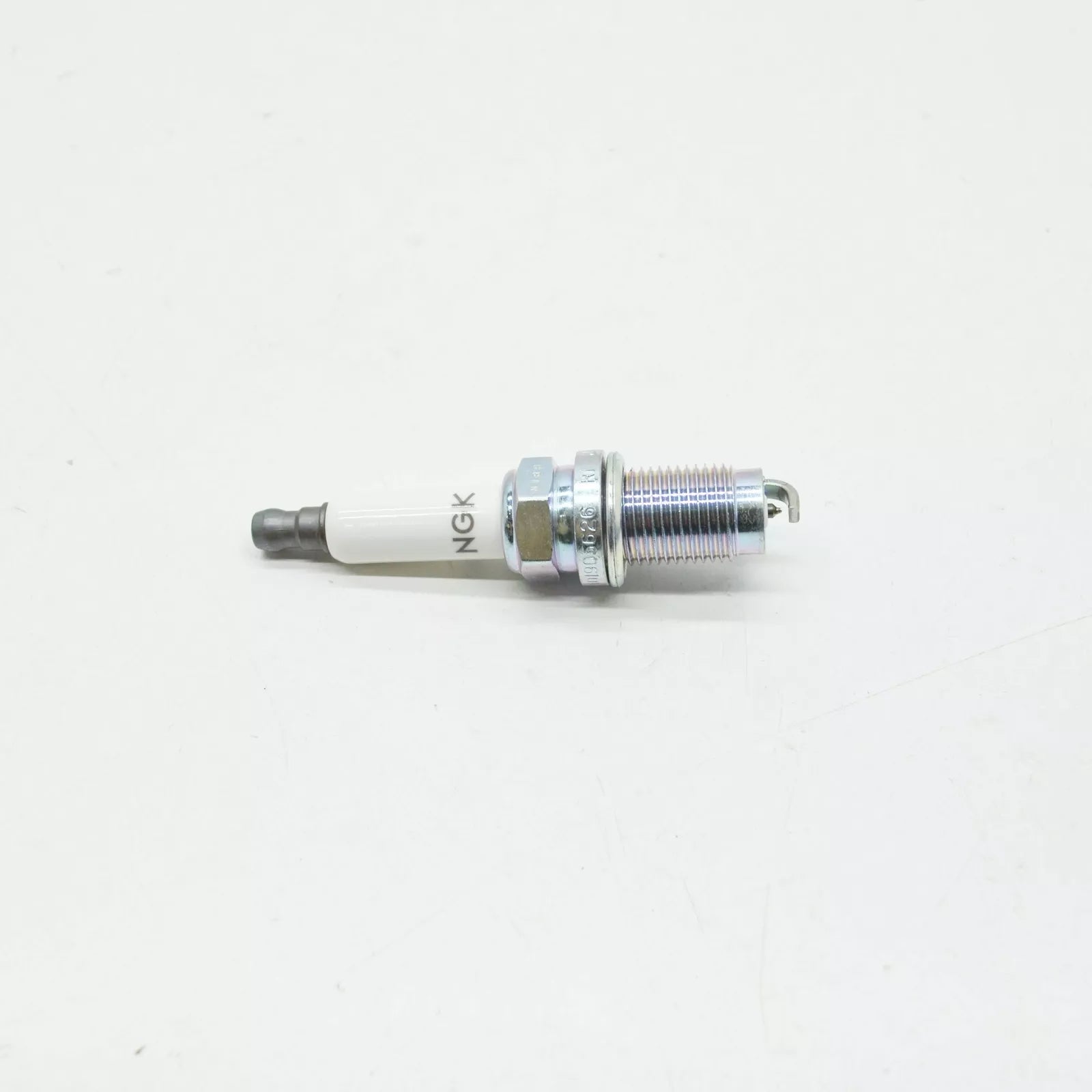 NEW AUDI A1 MK1 SPARK PLUG 101905626 ORIGINAL