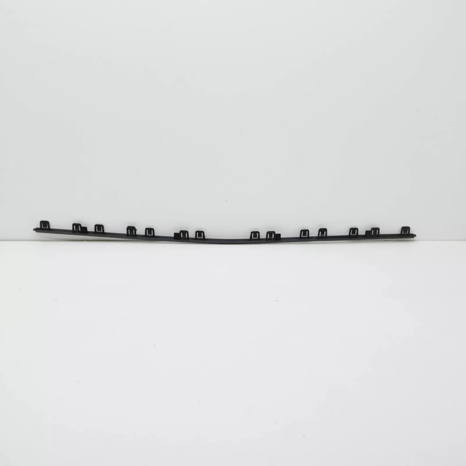 NEW MERCEDES-BENZ C W206 AMG FRONT BUMPER CENTER LOWER TRIM A2068855802 ORIGINAL