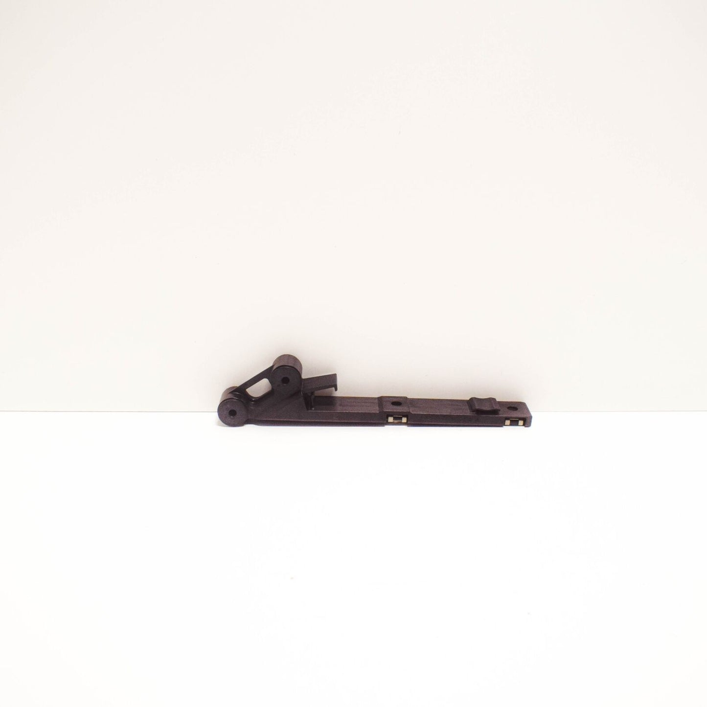 NEW MERCEDES BENZ ML W166 AMG OIL COOLER BRACKET A1665000031 ORIGINAL