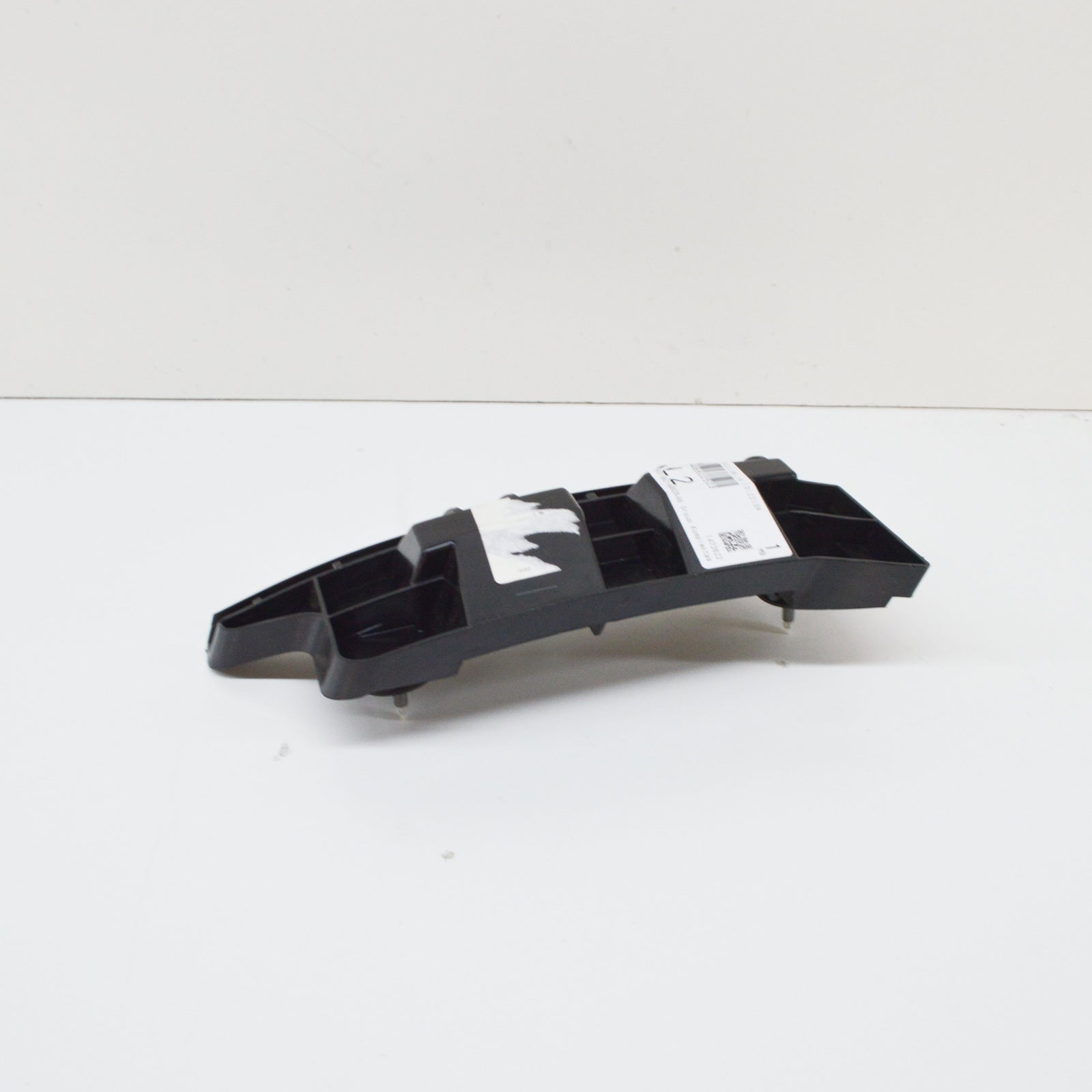 NEW MERCEDES-BENZ C W204 REAR BUMPER LEFT BASIC MOUNTING A2048800503 ORIGINAL