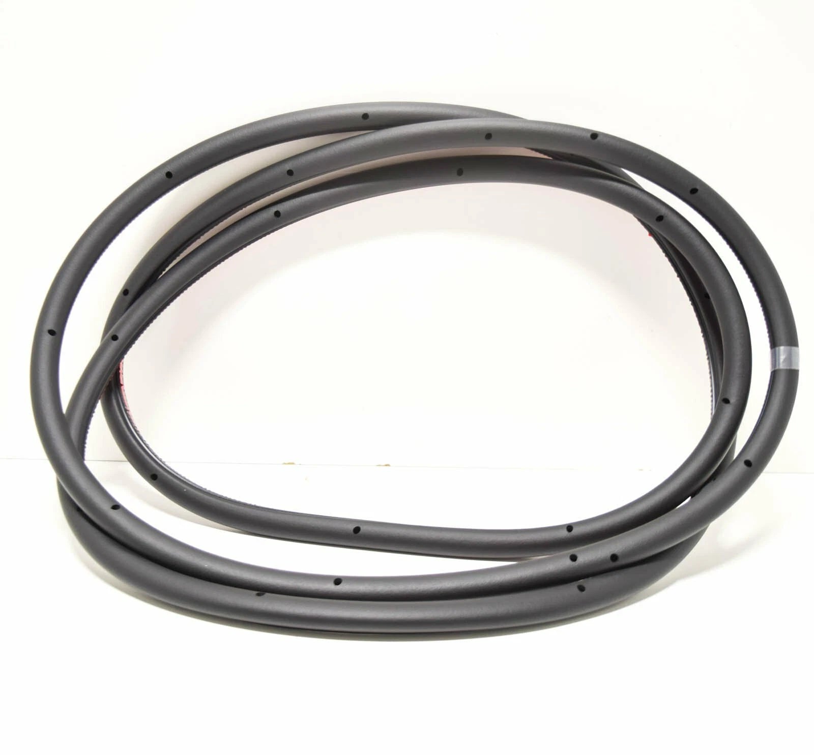 NEW VOLKSWAGEN TIGUAN MK1 FRONT RIGHT DOOR SEAL LOWER 5N0837702A5AP