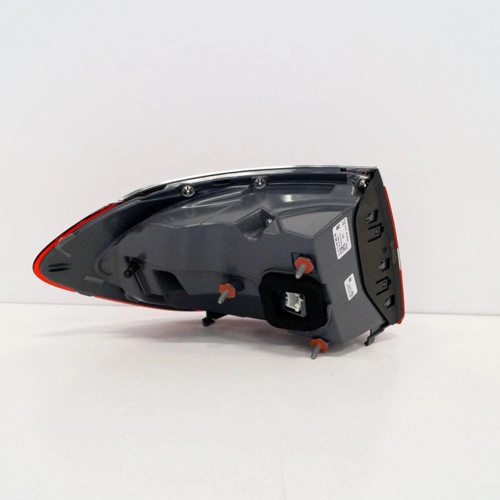 NEW MB E-CLASS T-MODEL S213 REAR RIGHT TAILLIGHT A2139068800 2018 ORIGINAL